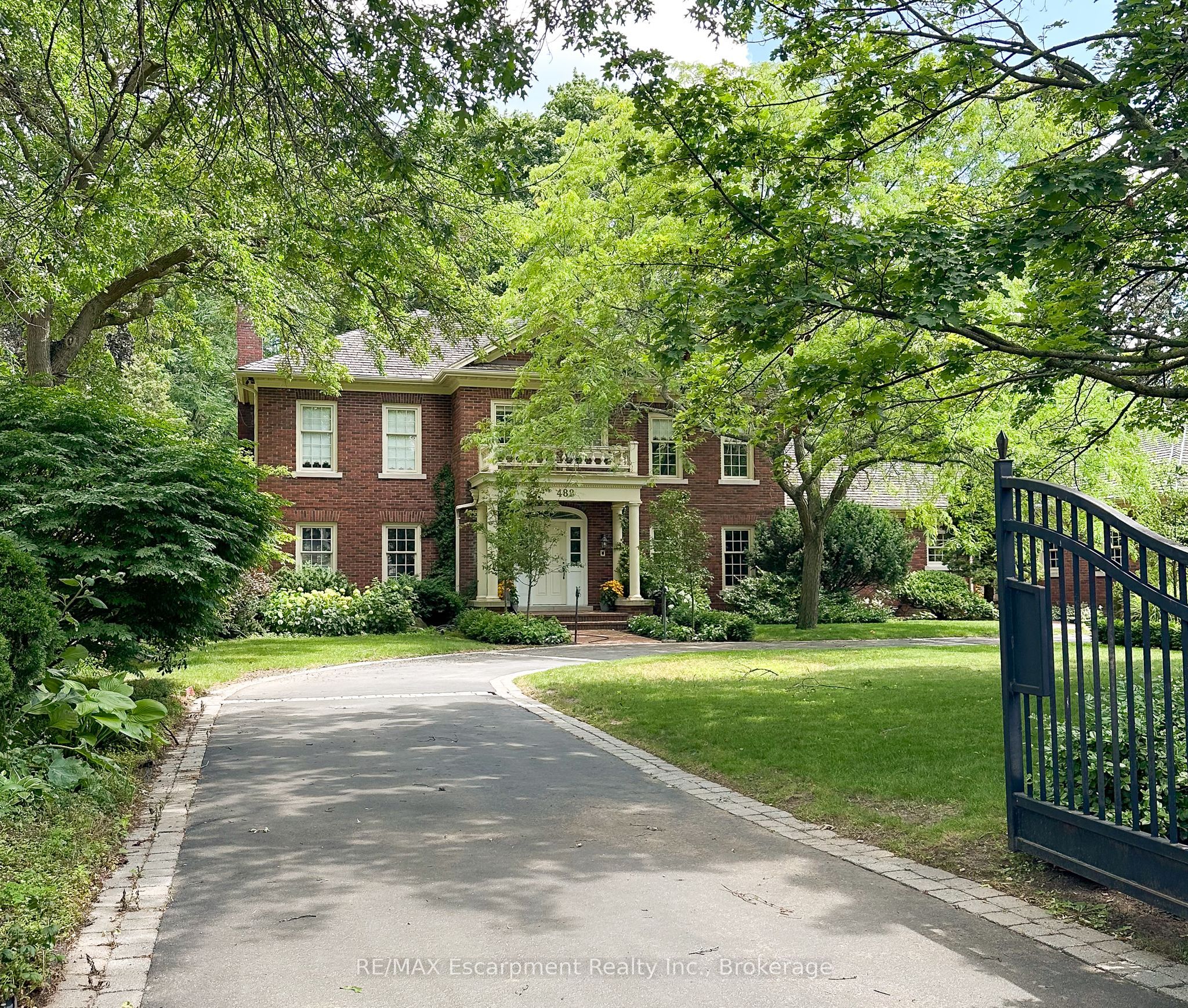 488 Macdonald Road