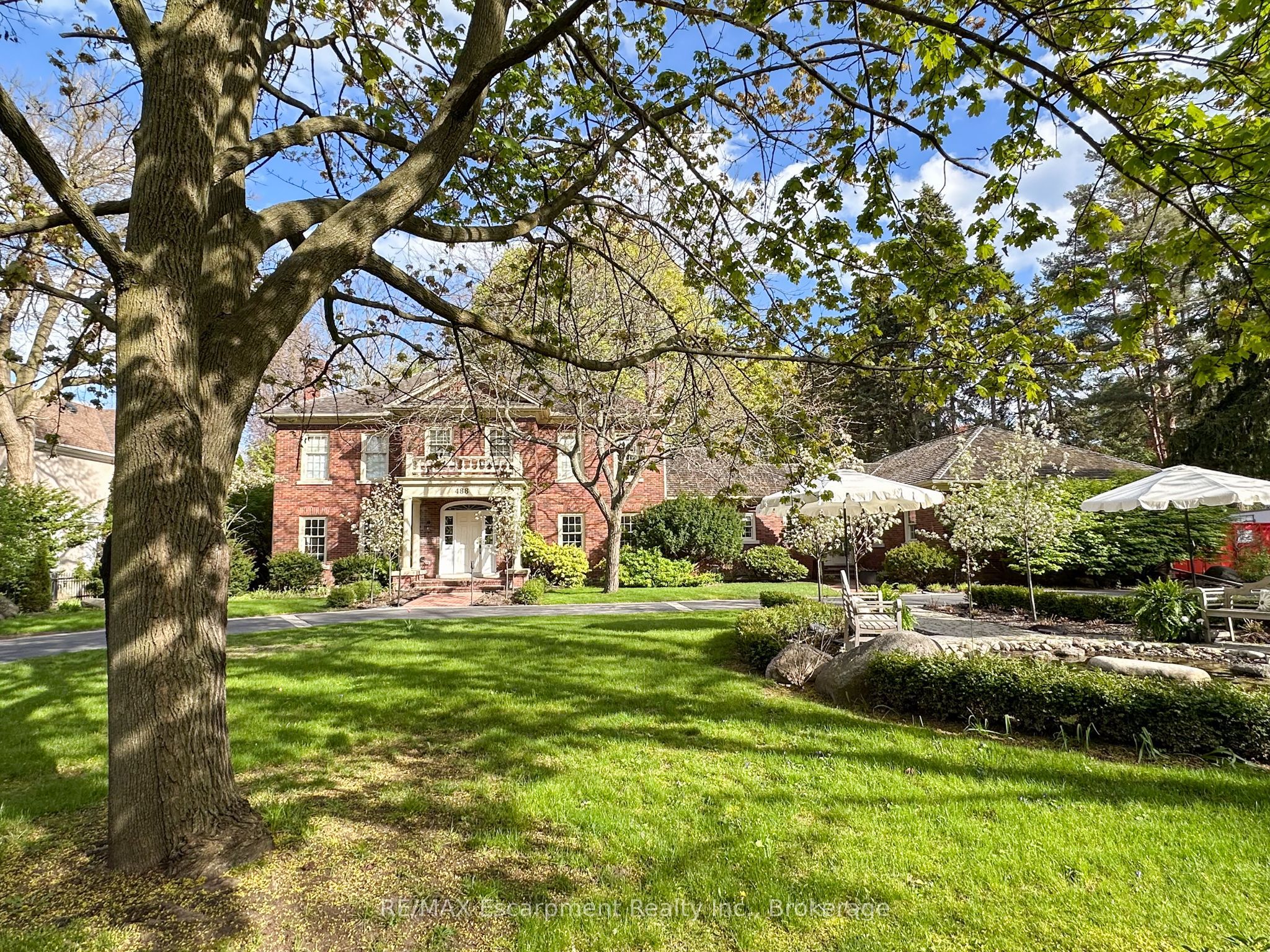 488 Macdonald Road Property Photo 2