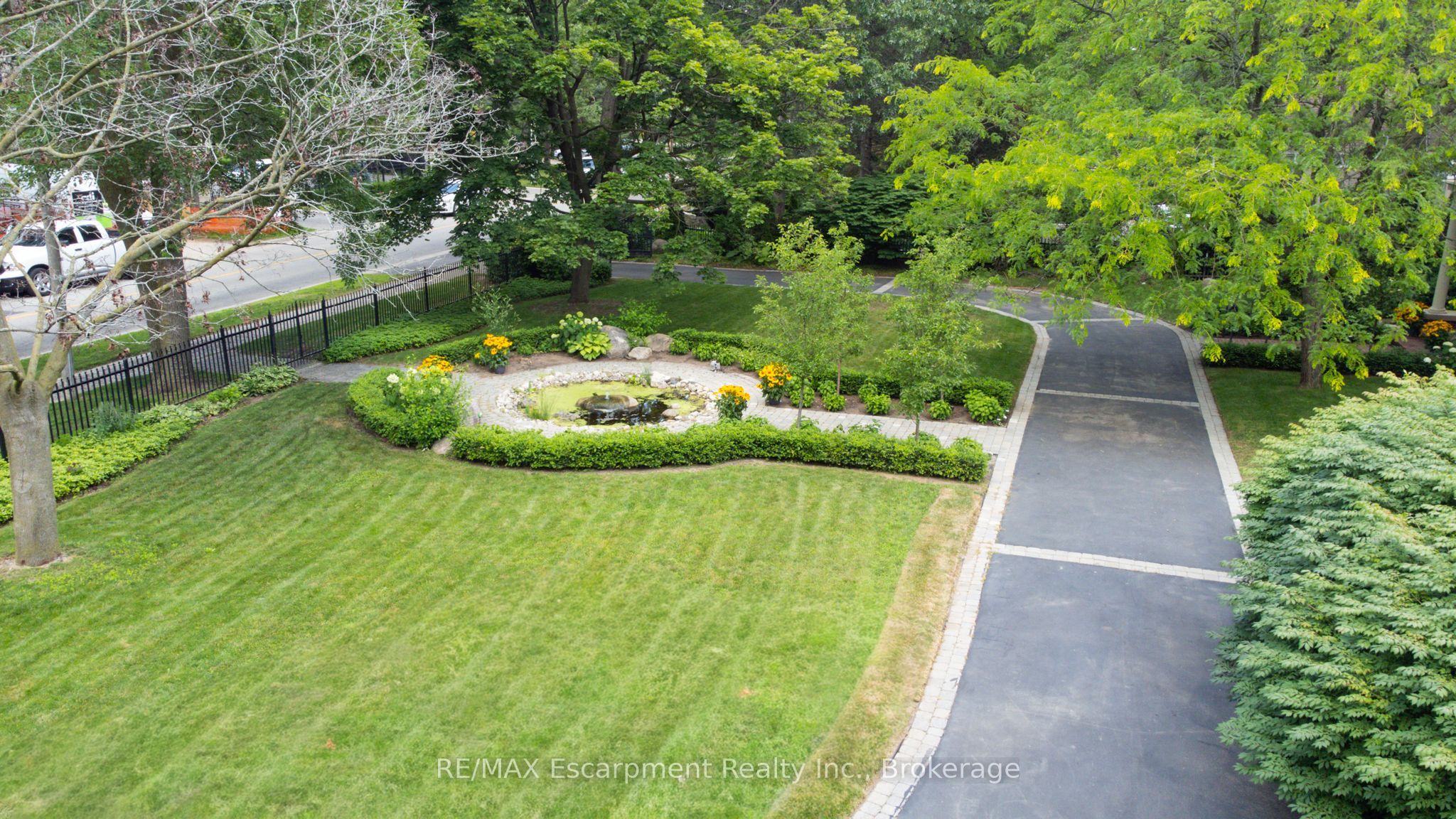 488 Macdonald Road Property Photo 3