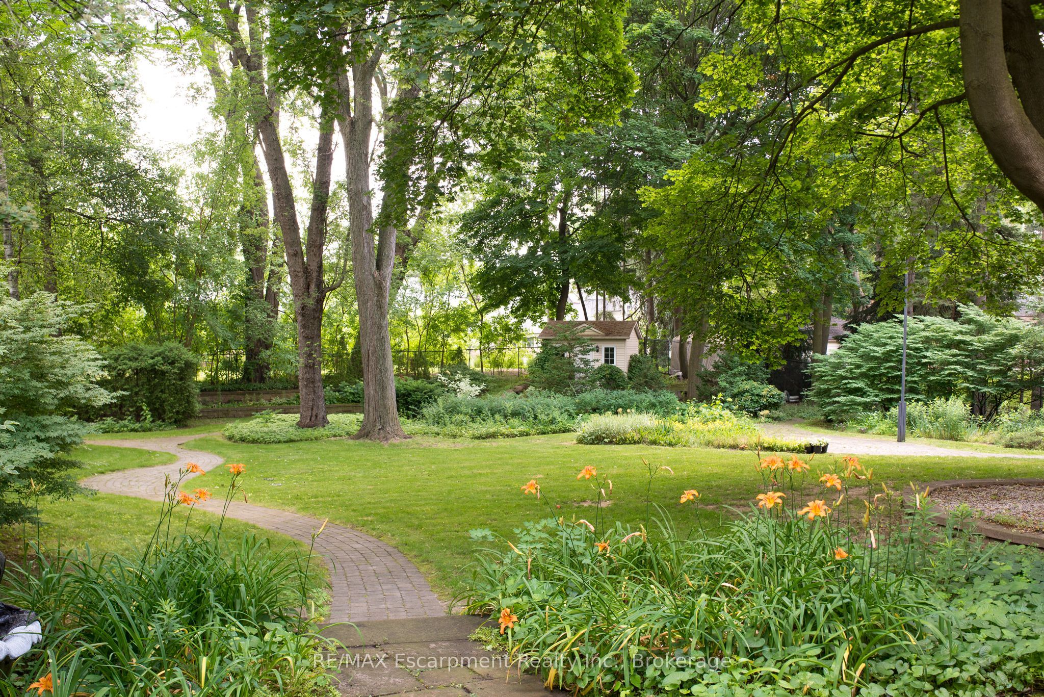 488 Macdonald Road Property Photo 11