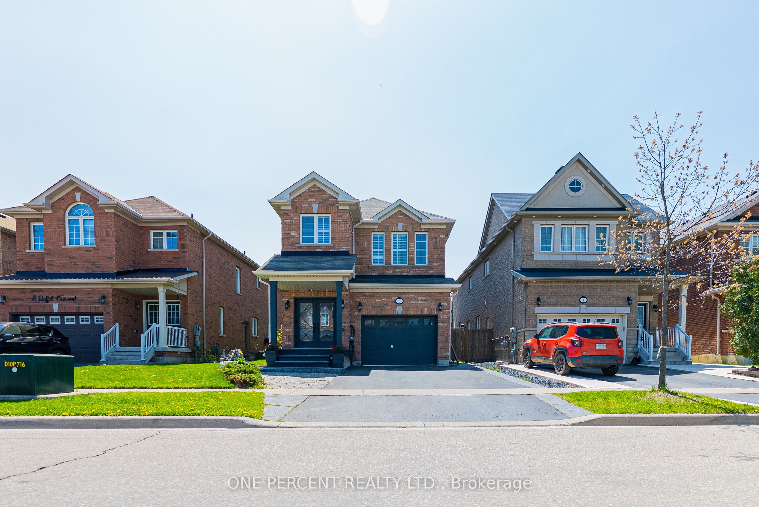 6 Duffel Crescent Property Photo 1