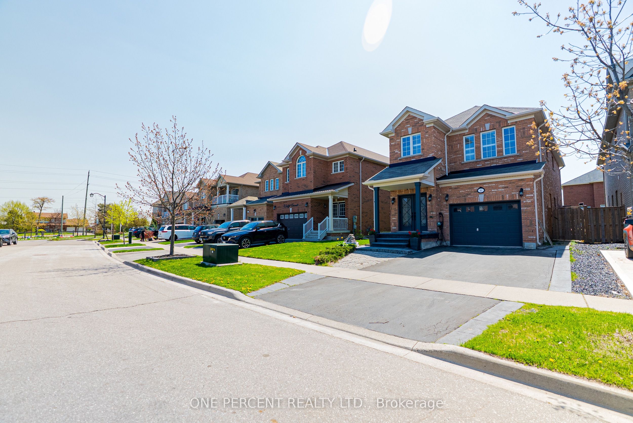 6 Duffel Crescent Property Photo 3