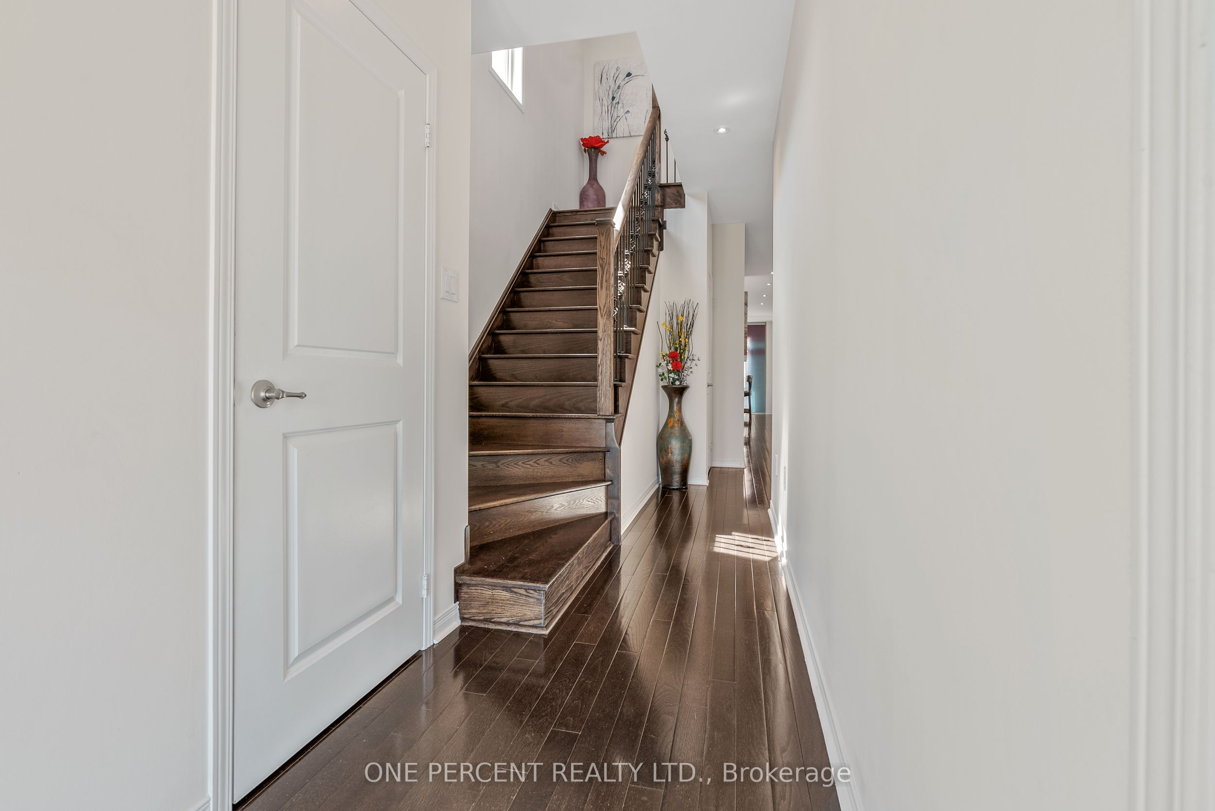 6 Duffel Crescent Property Photo 5