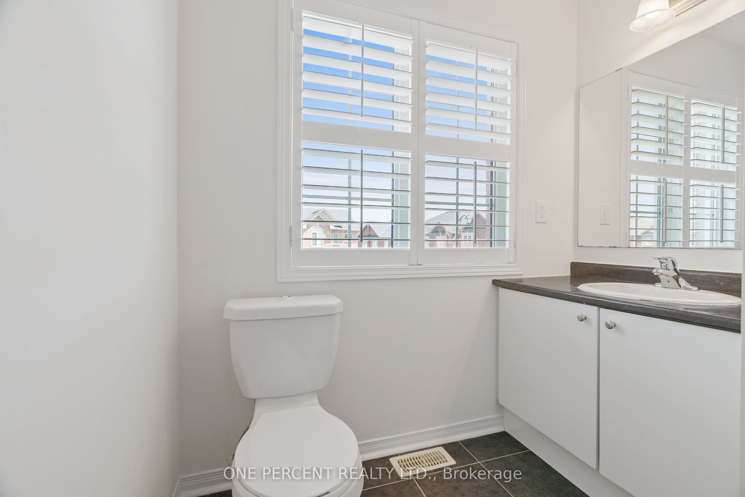 6 Duffel Crescent Property Photo 18