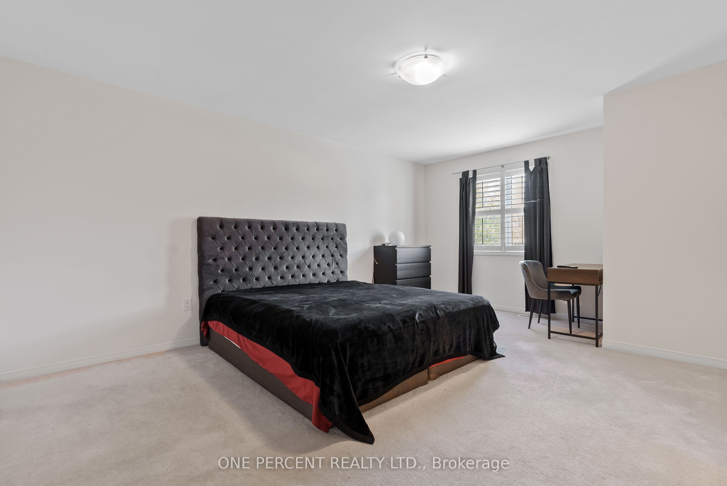 6 Duffel Crescent Property Photo 24