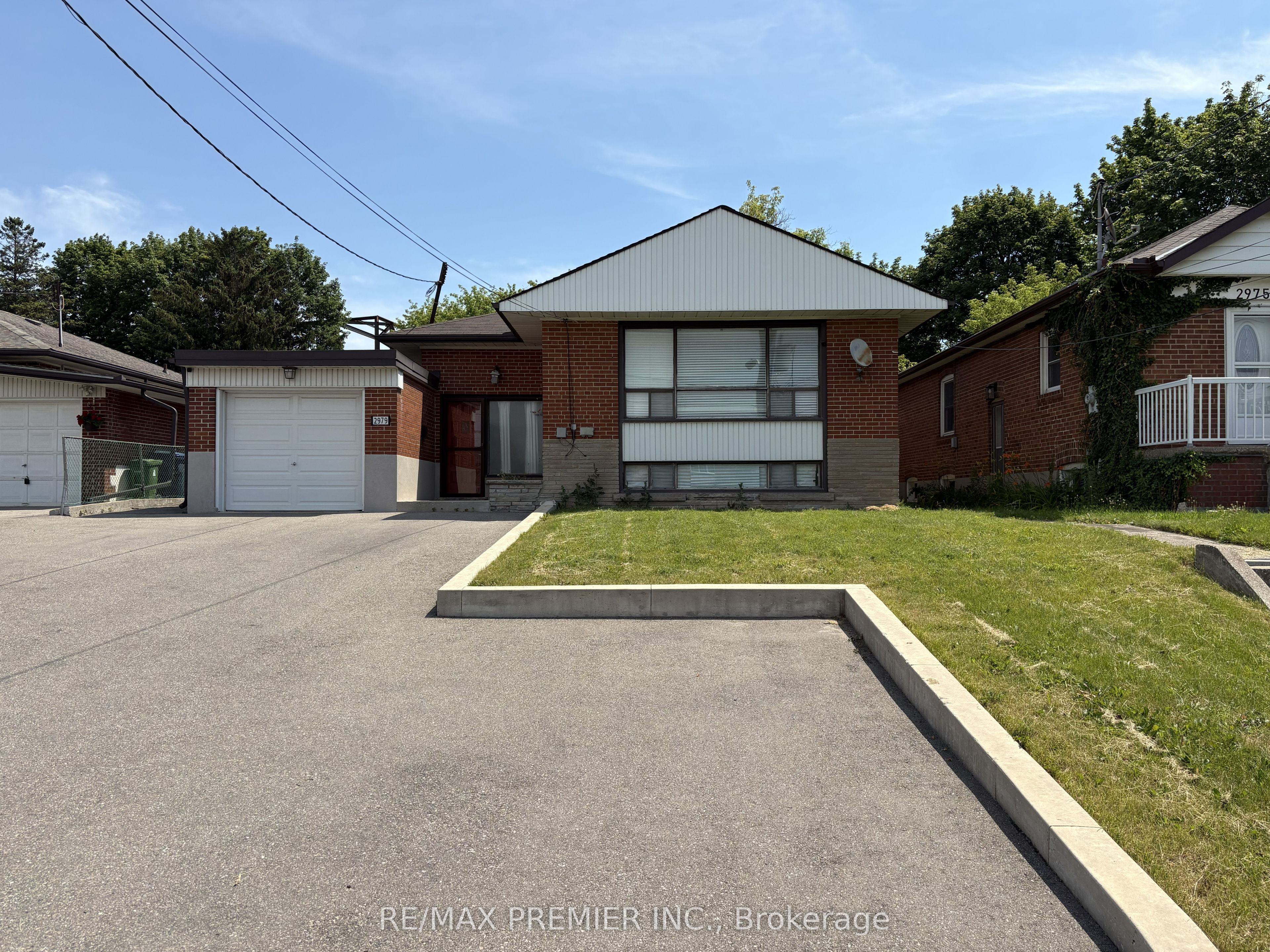2979 Weston Road Property Photo 1