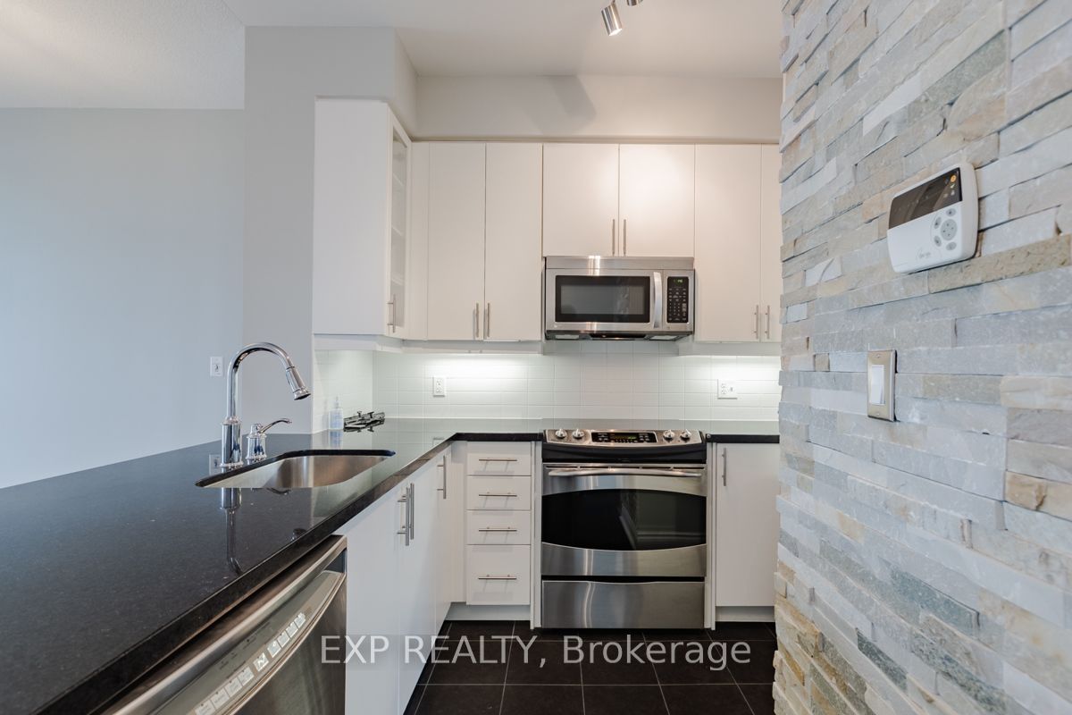 1900 Lake Shore Boulevard W Lph07 Property Photo 7