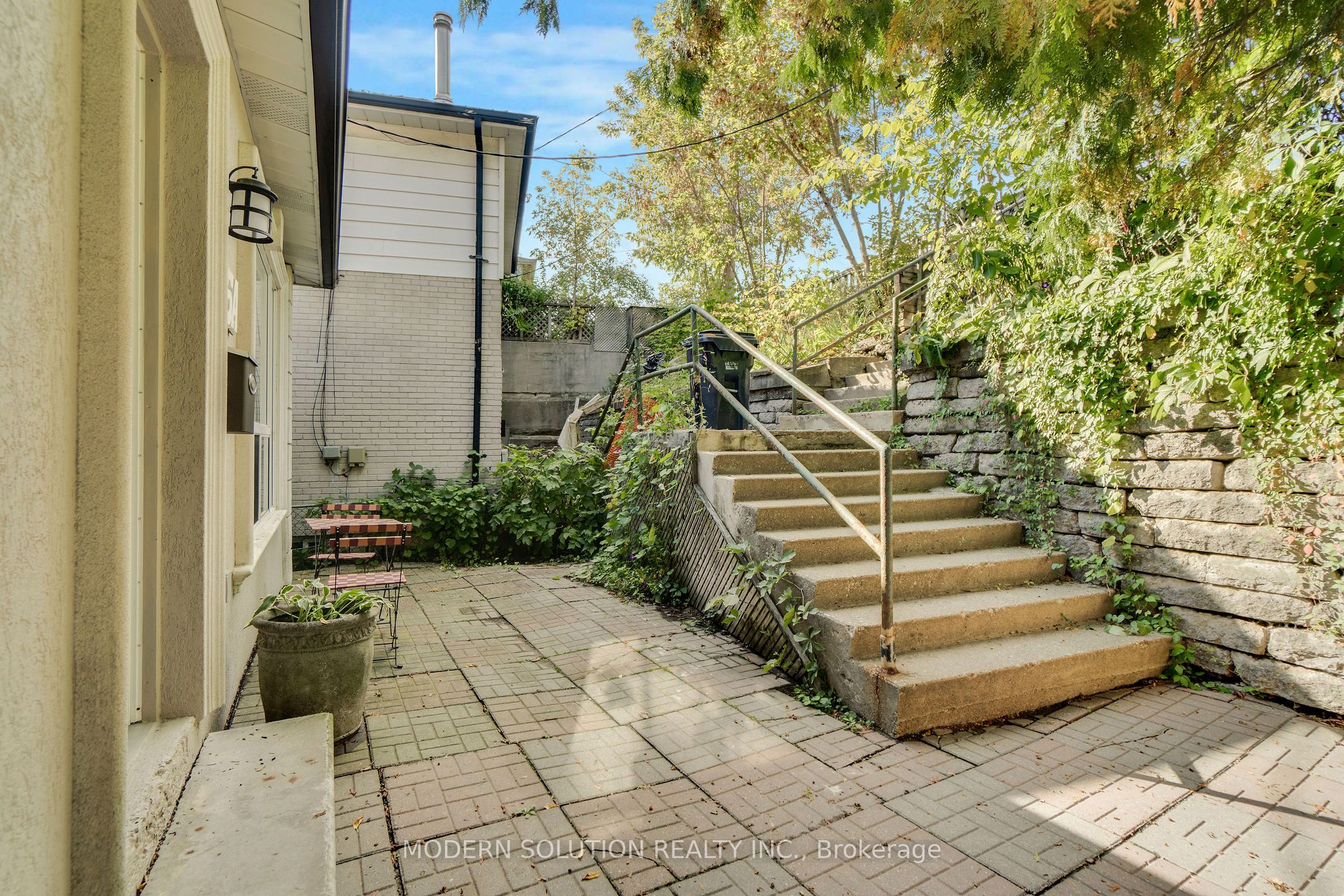 5a Dynevor Road Property Photo 4