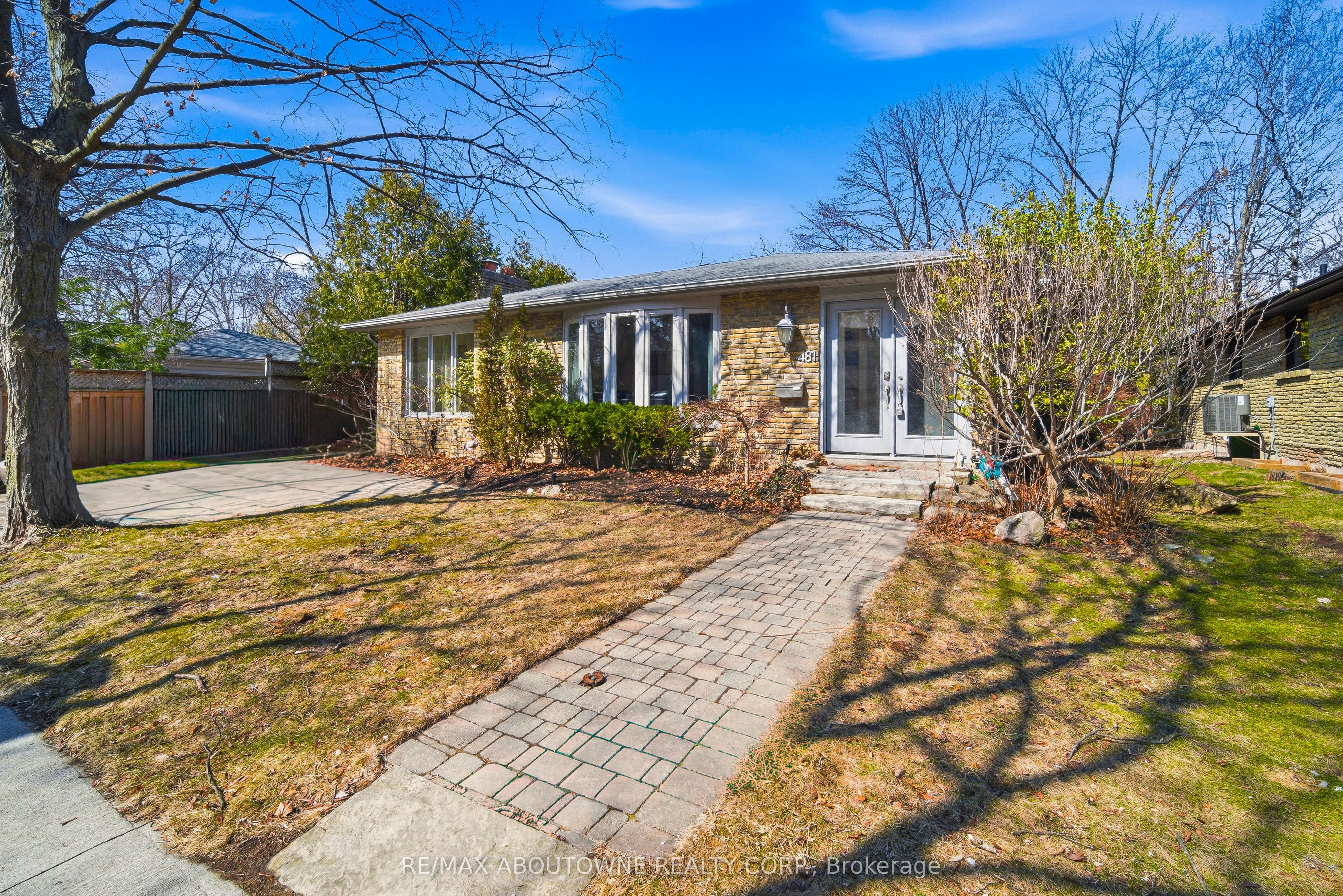 481 Anthony Drive Property Photo 2