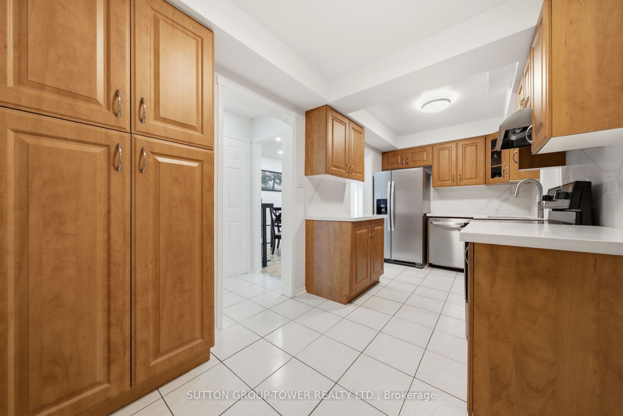 5035 Moulin Rouge Crescent Property Photo 8