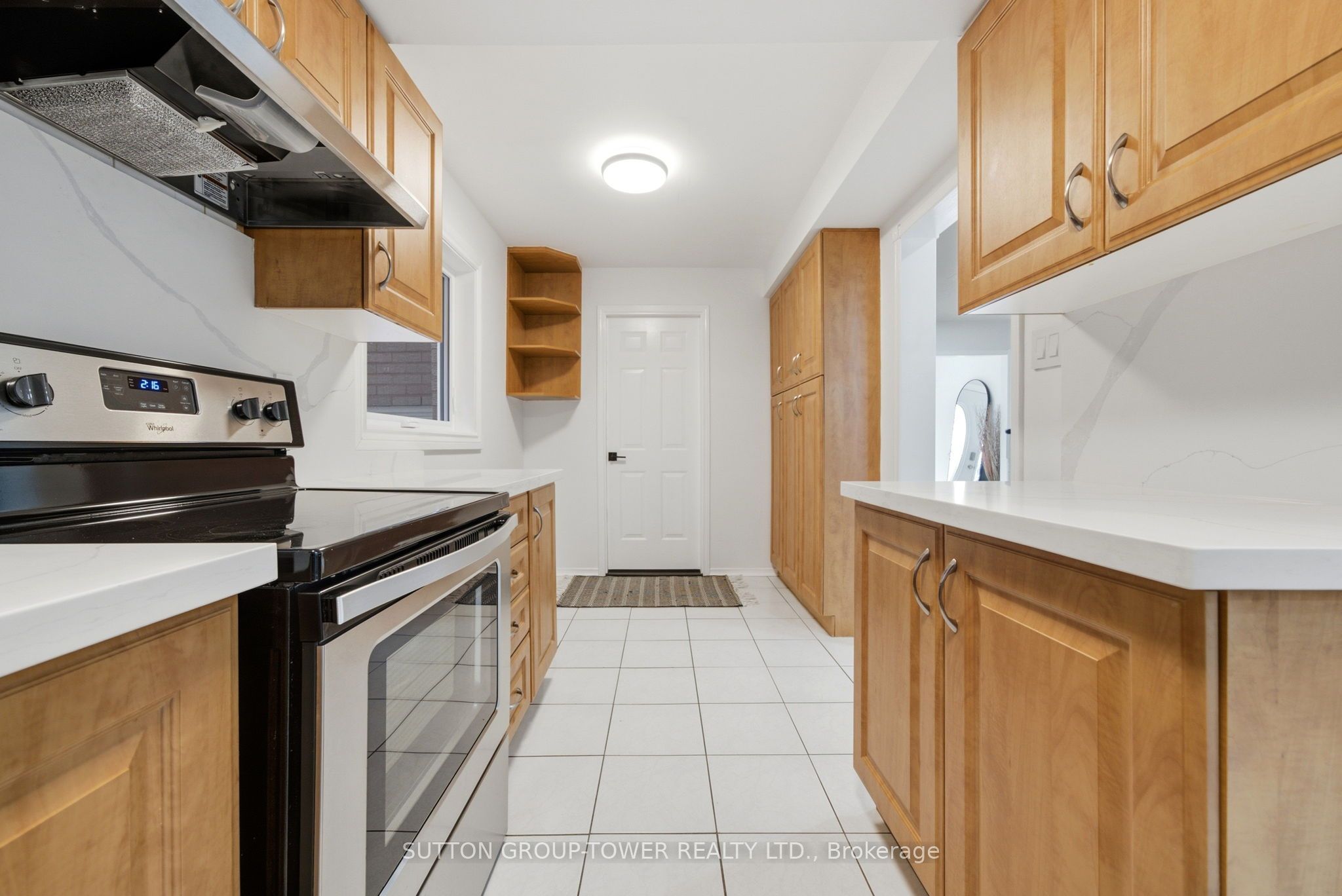 5035 Moulin Rouge Crescent Property Photo 9