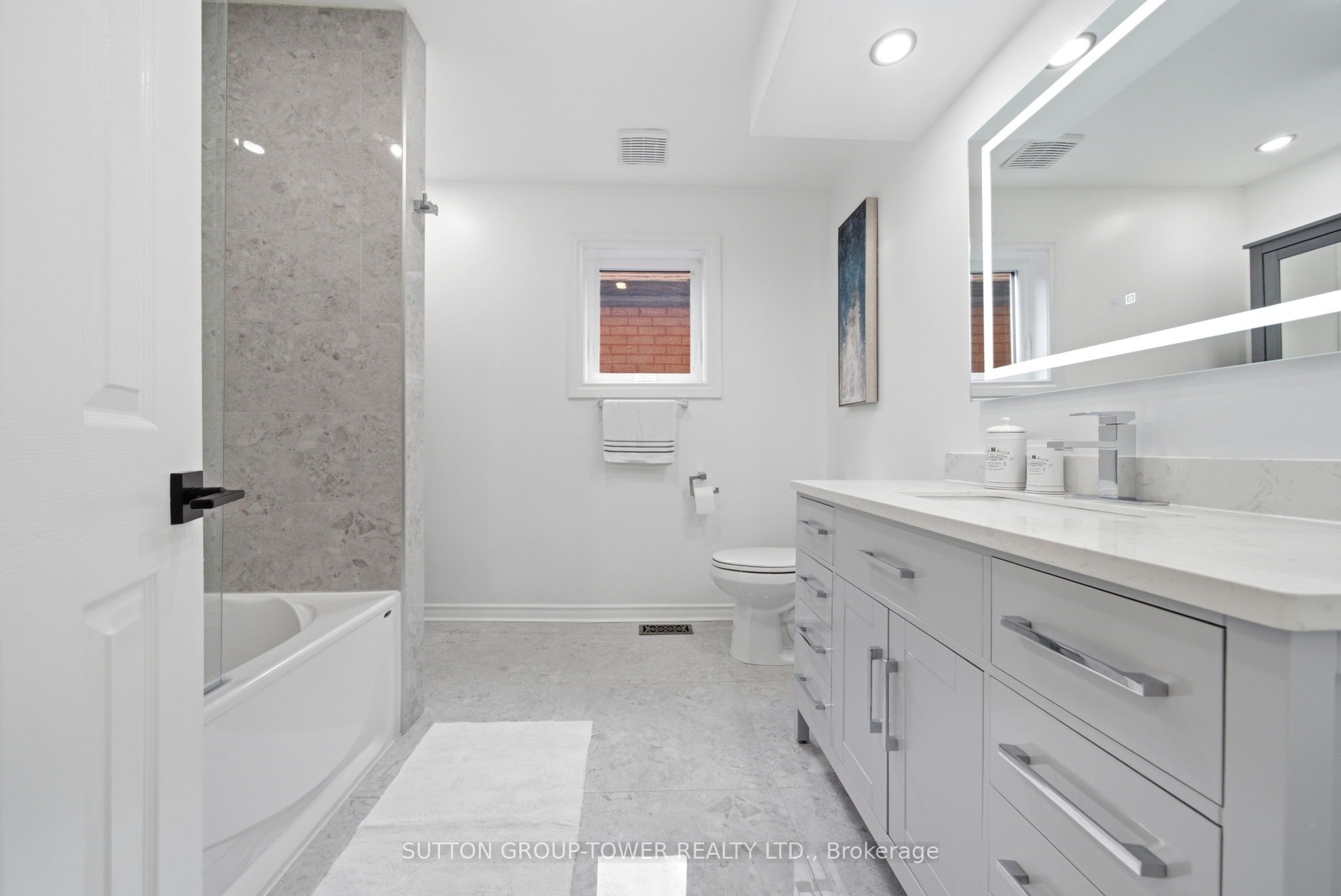 5035 Moulin Rouge Crescent Property Photo 18