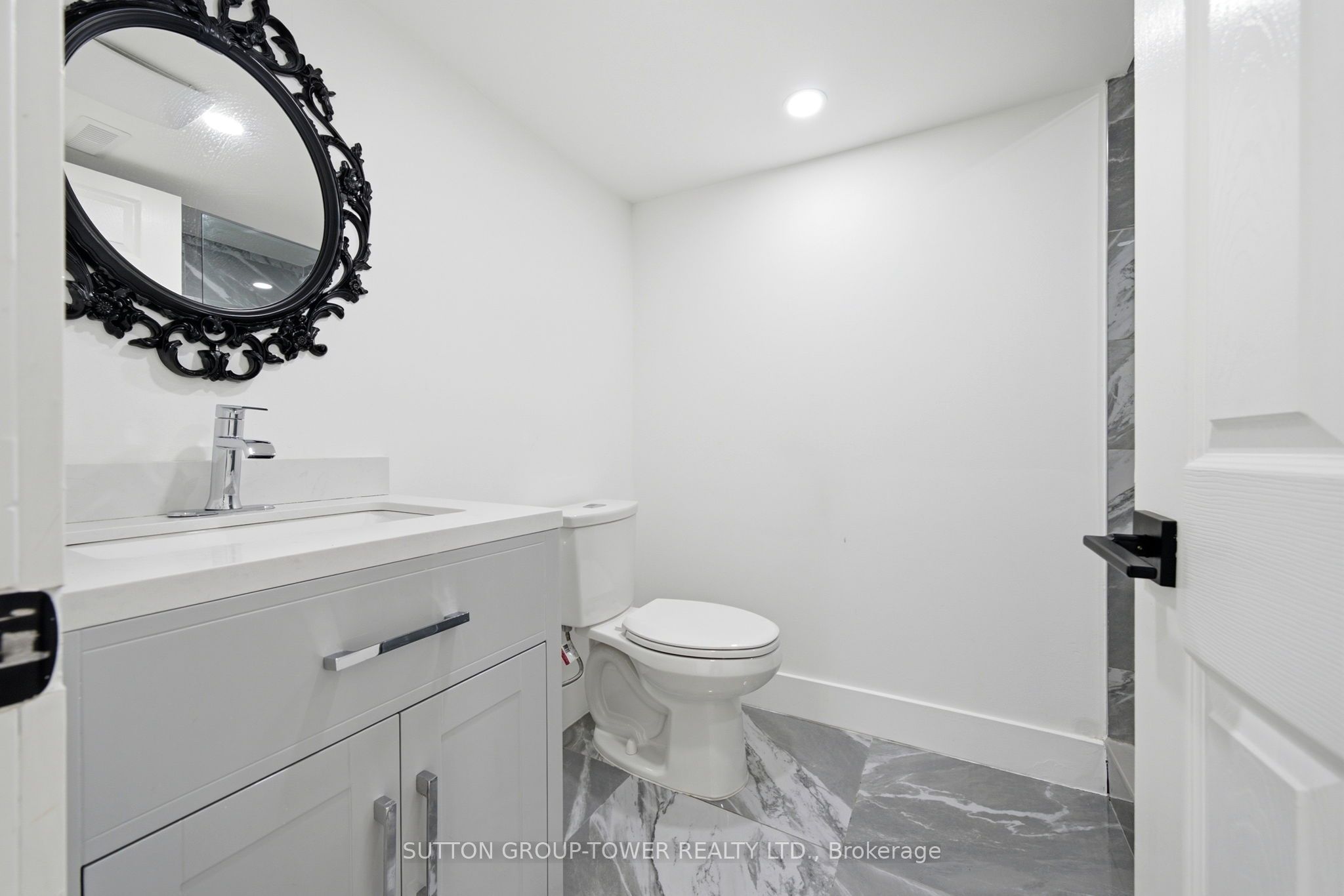 5035 Moulin Rouge Crescent Property Photo 27