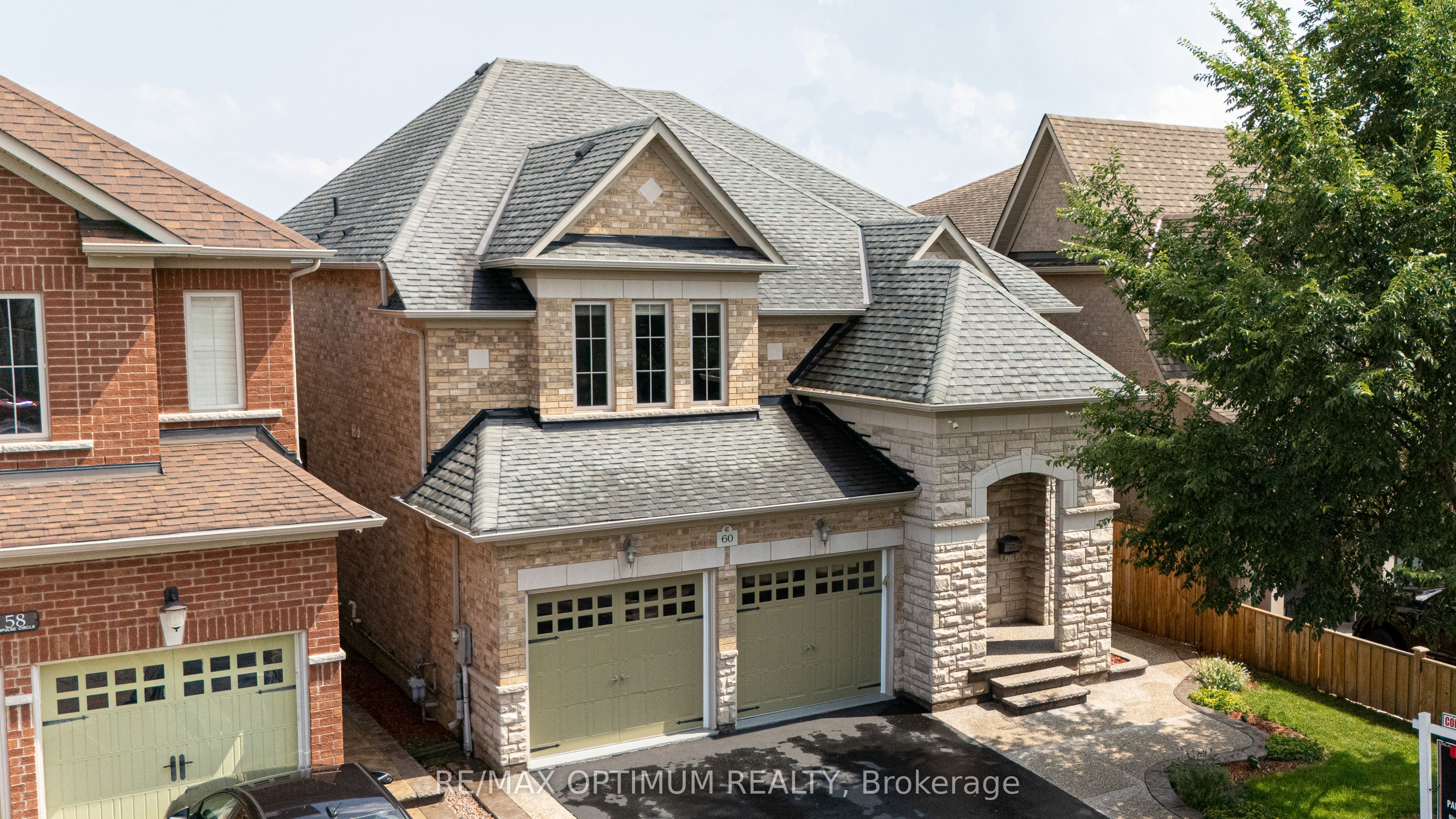 60 Impulse Circle Property Photo 3