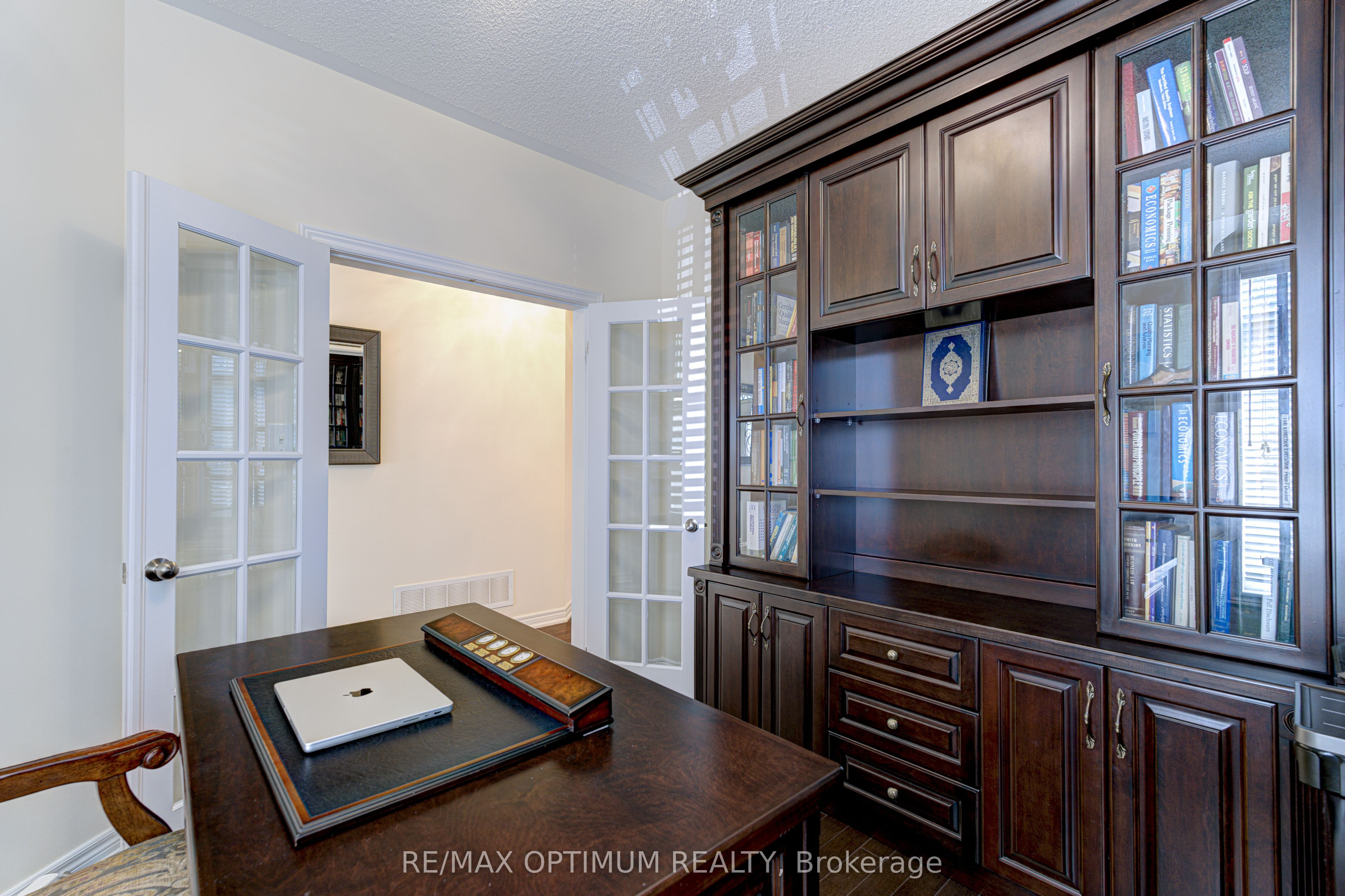 60 Impulse Circle Property Photo 7