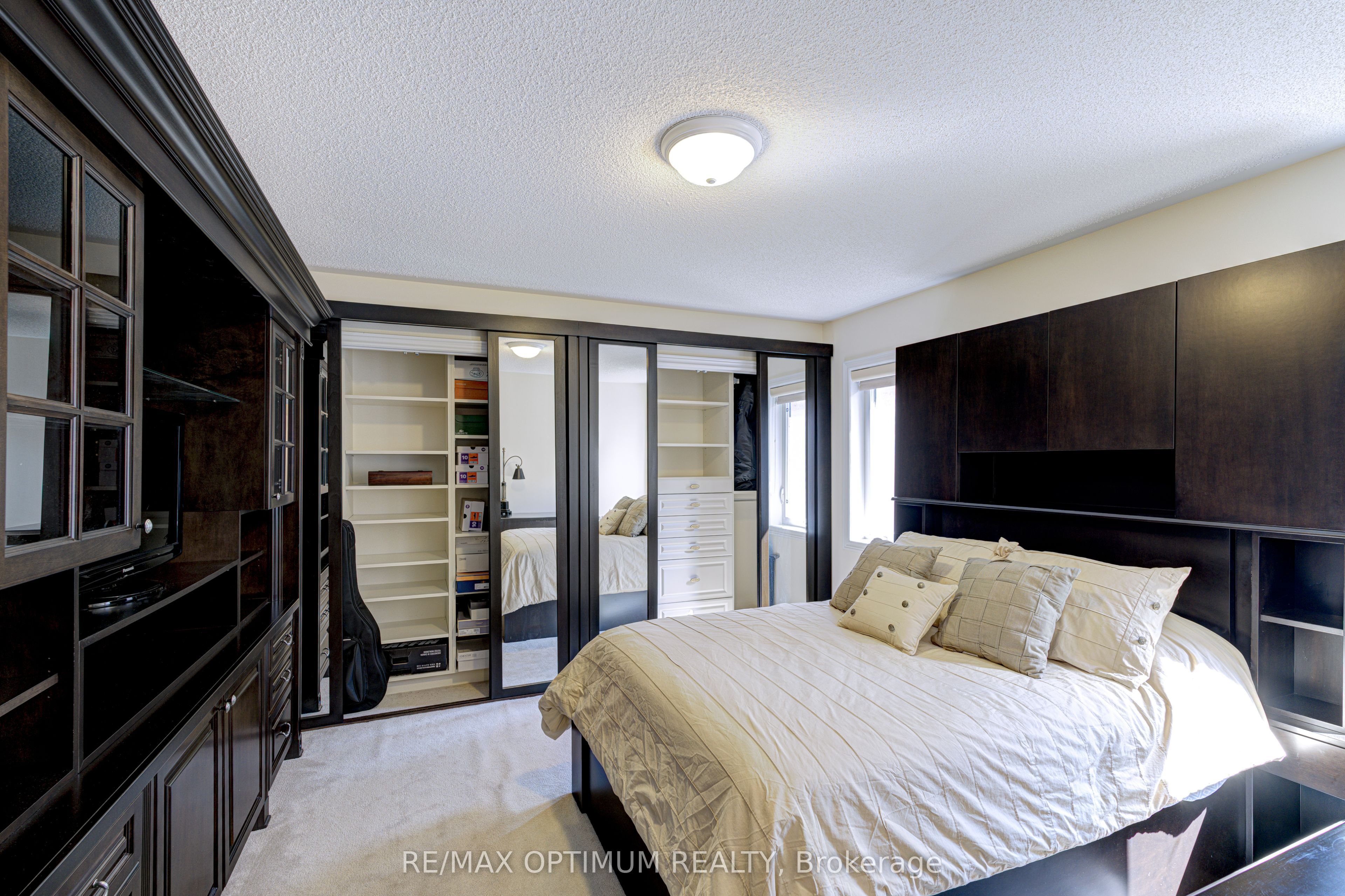 60 Impulse Circle Property Photo 31
