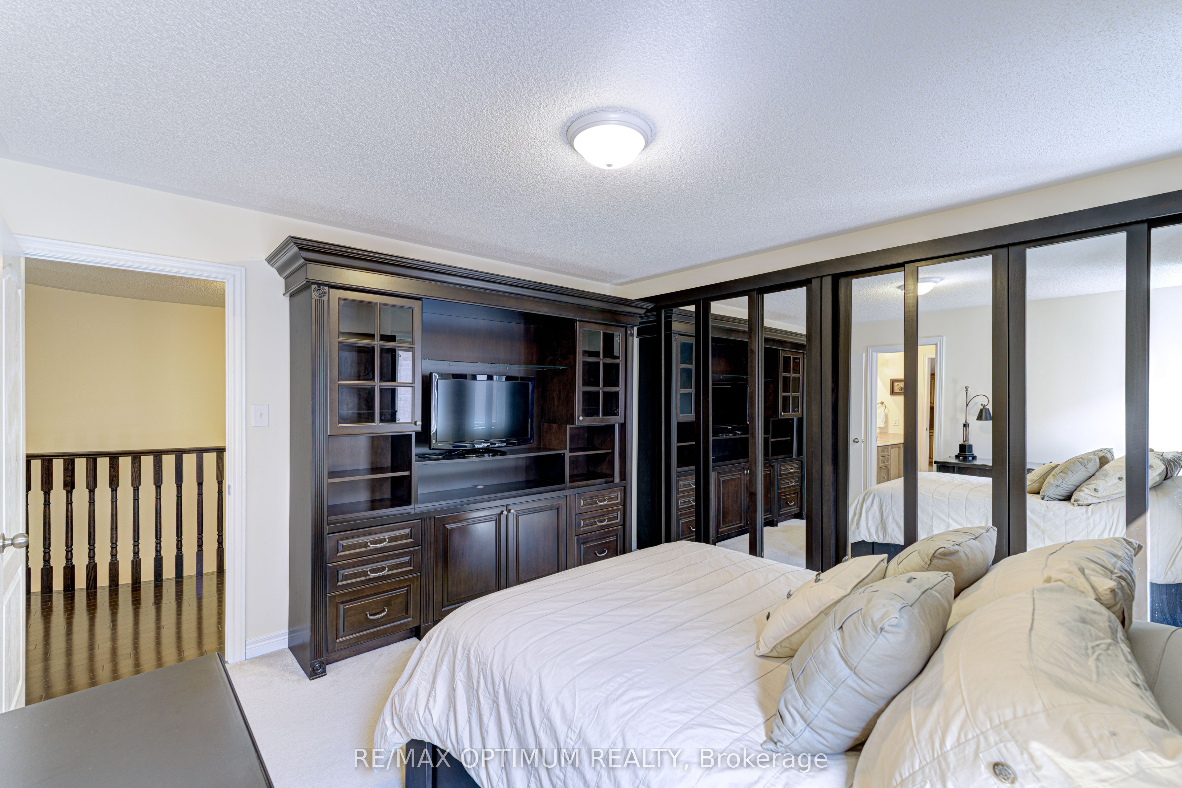 60 Impulse Circle Property Photo 32