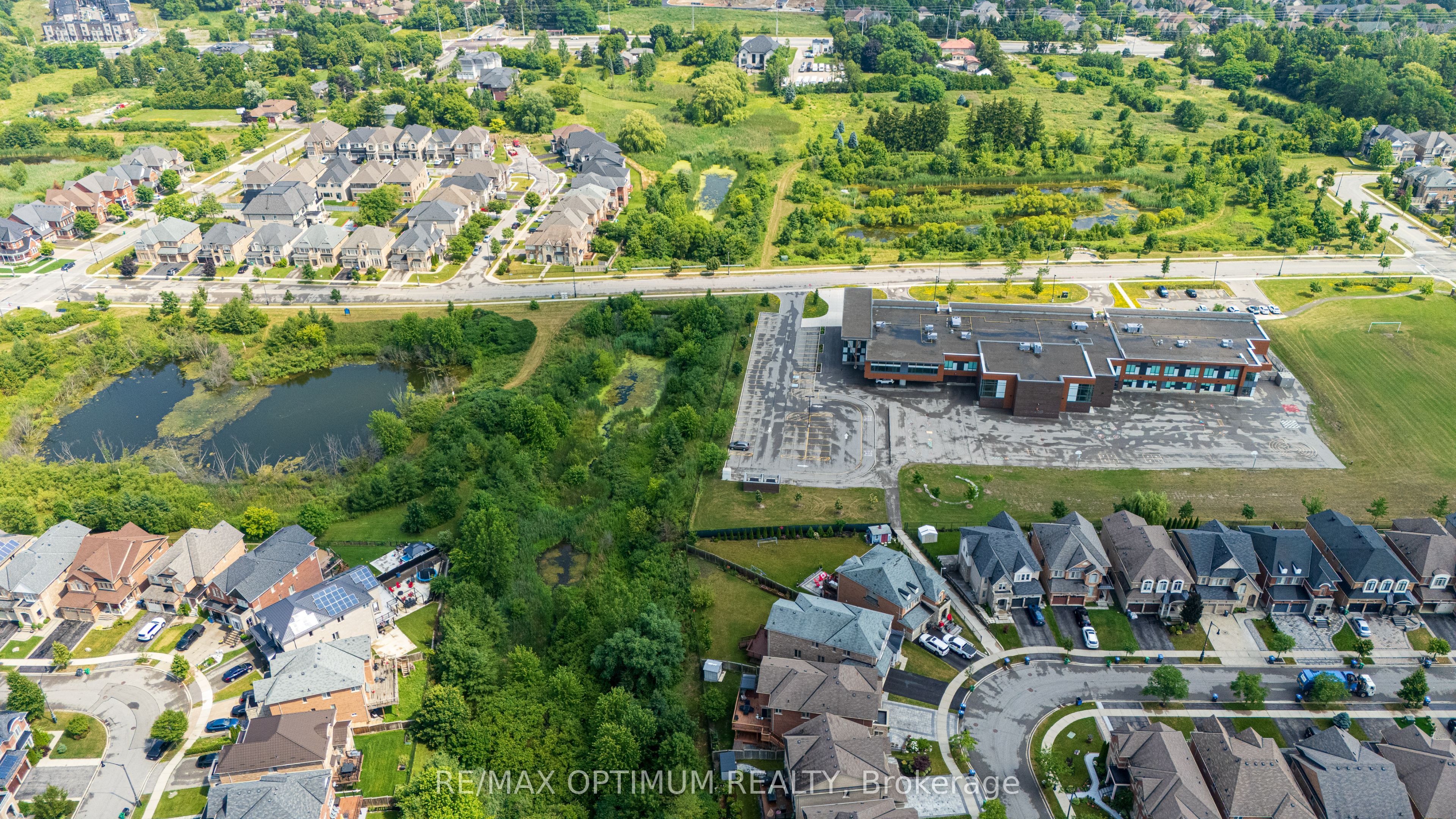 60 Impulse Circle Property Photo 48
