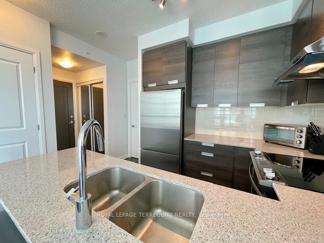 5033 Four Springs Avenue 1219 Property Photo 8