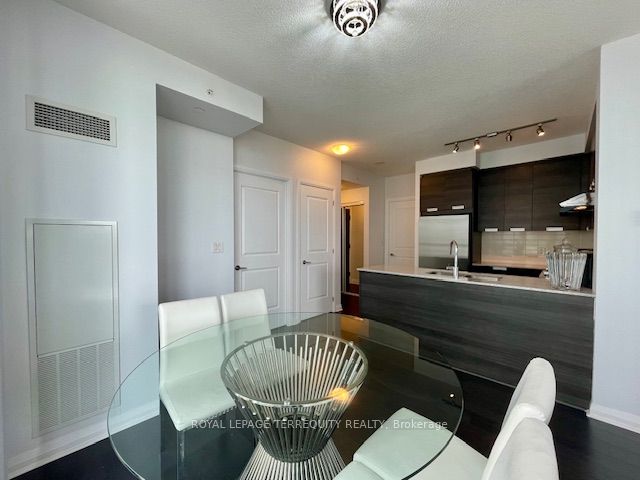 5033 Four Springs Avenue 1219 Property Photo 11