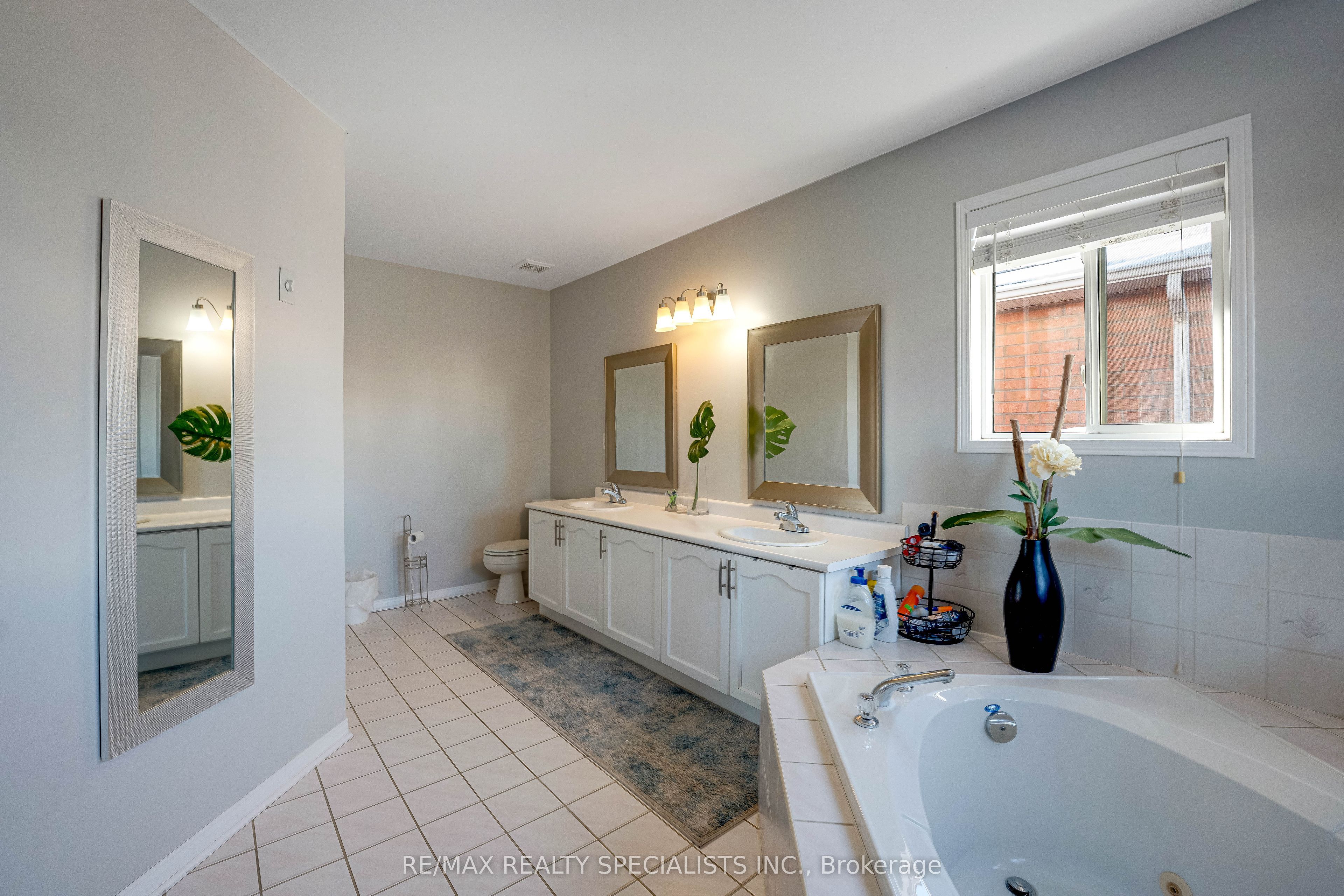 7 Banington Crescent Property Photo 21