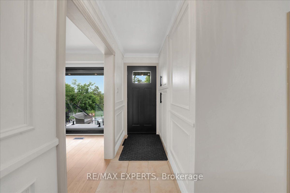 525 King Street E Property Photo 7
