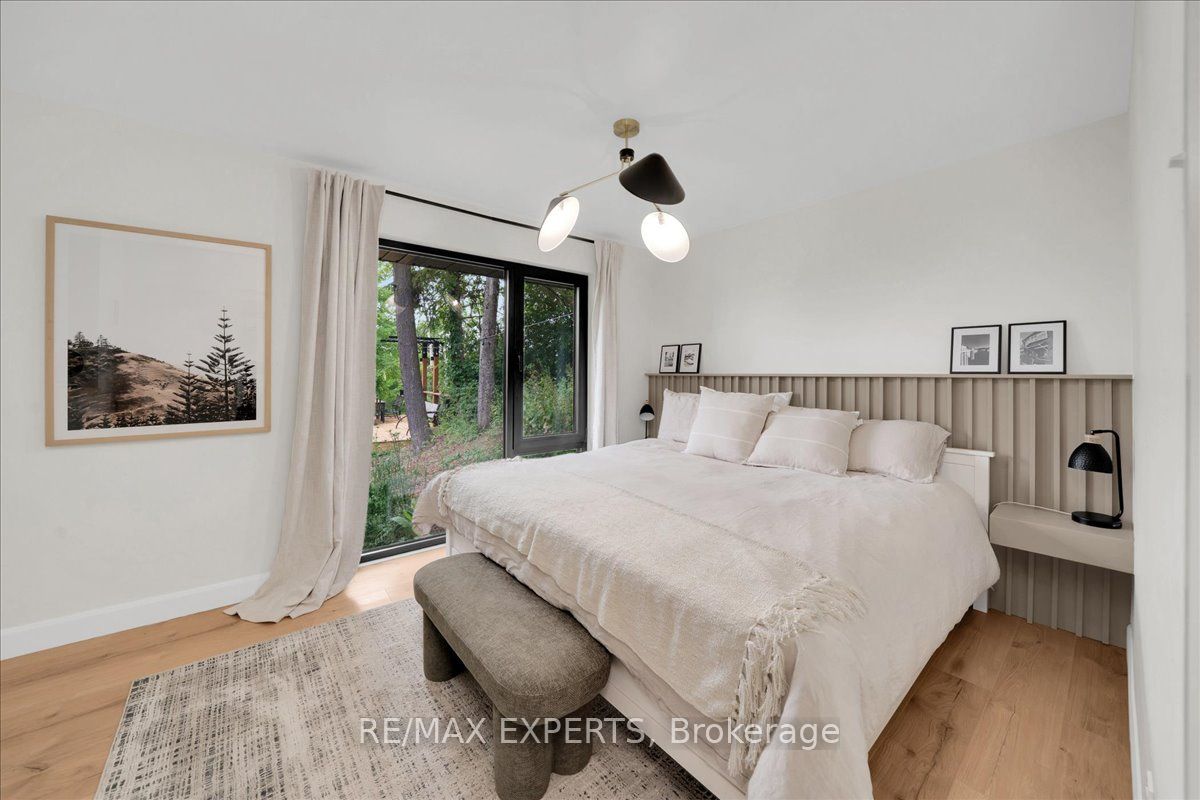 525 King Street E Property Photo 15