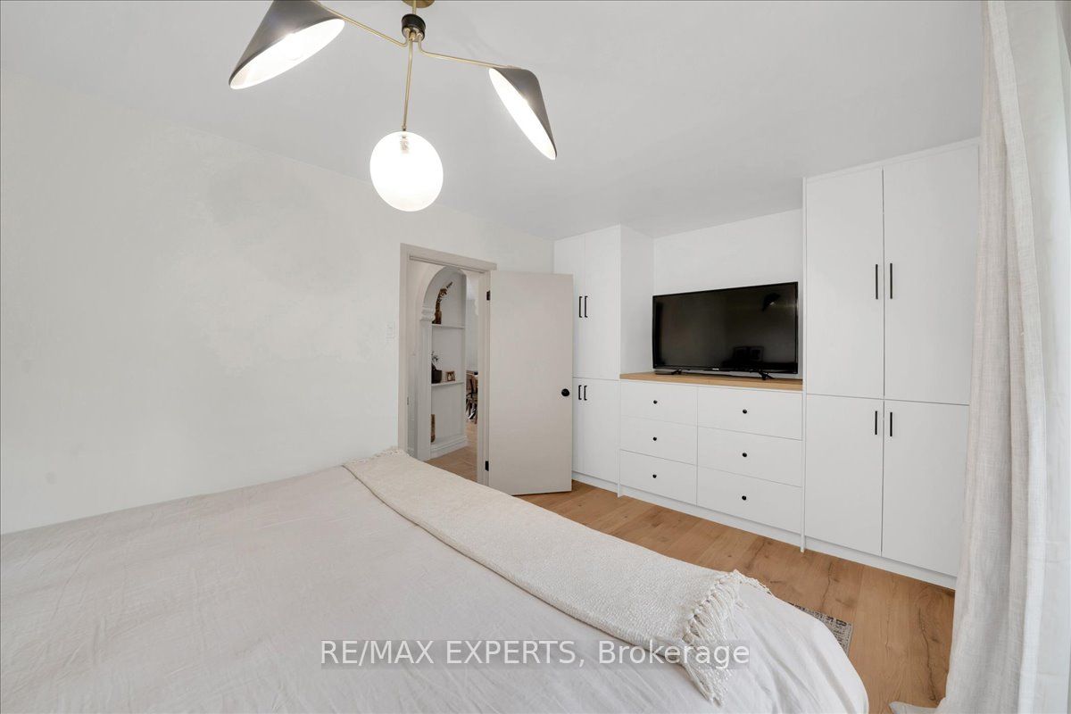 525 King Street E Property Photo 16