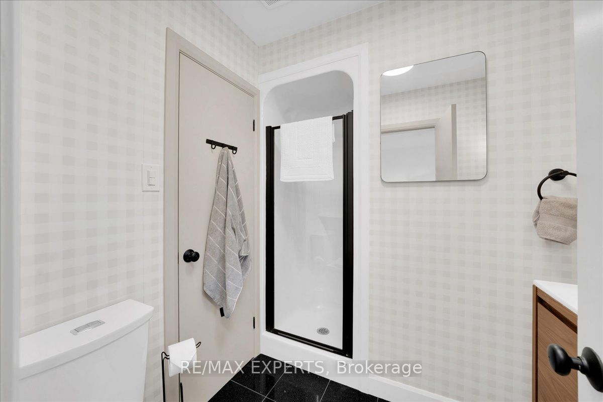 525 King Street E Property Photo 21