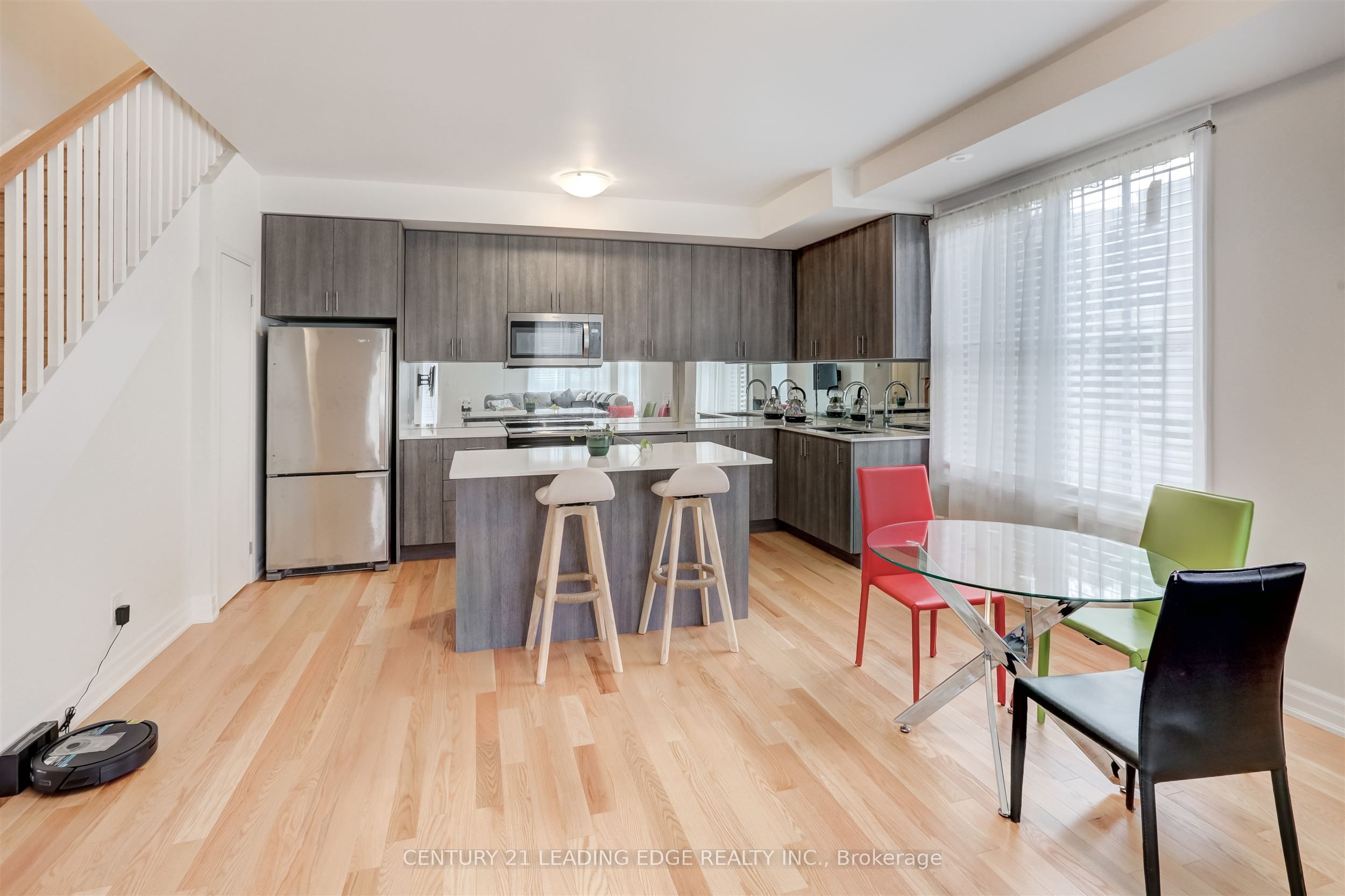 1180 Cawthra Road 106 Property Photo 4