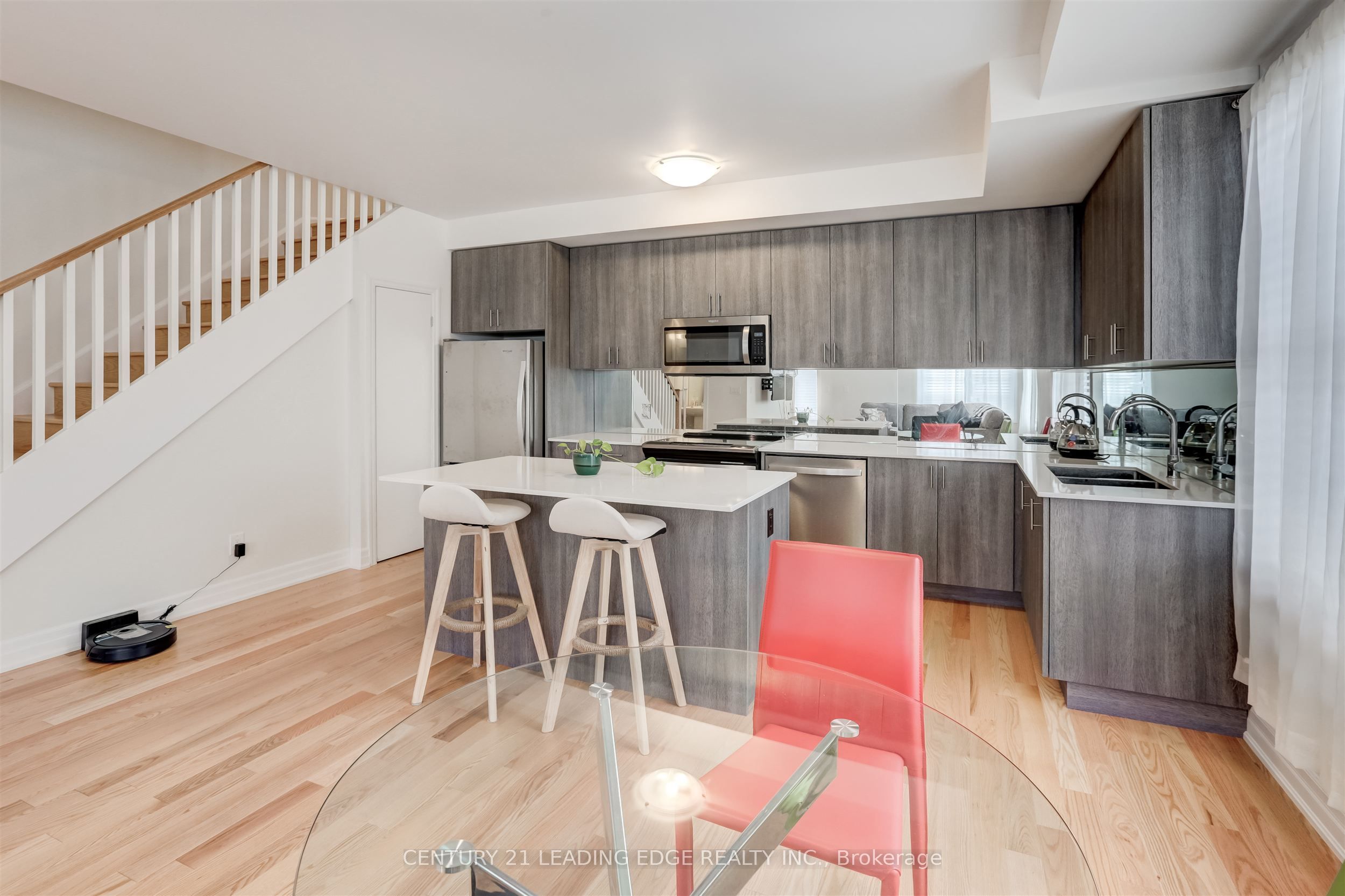 1180 Cawthra Road 106 Property Photo 6