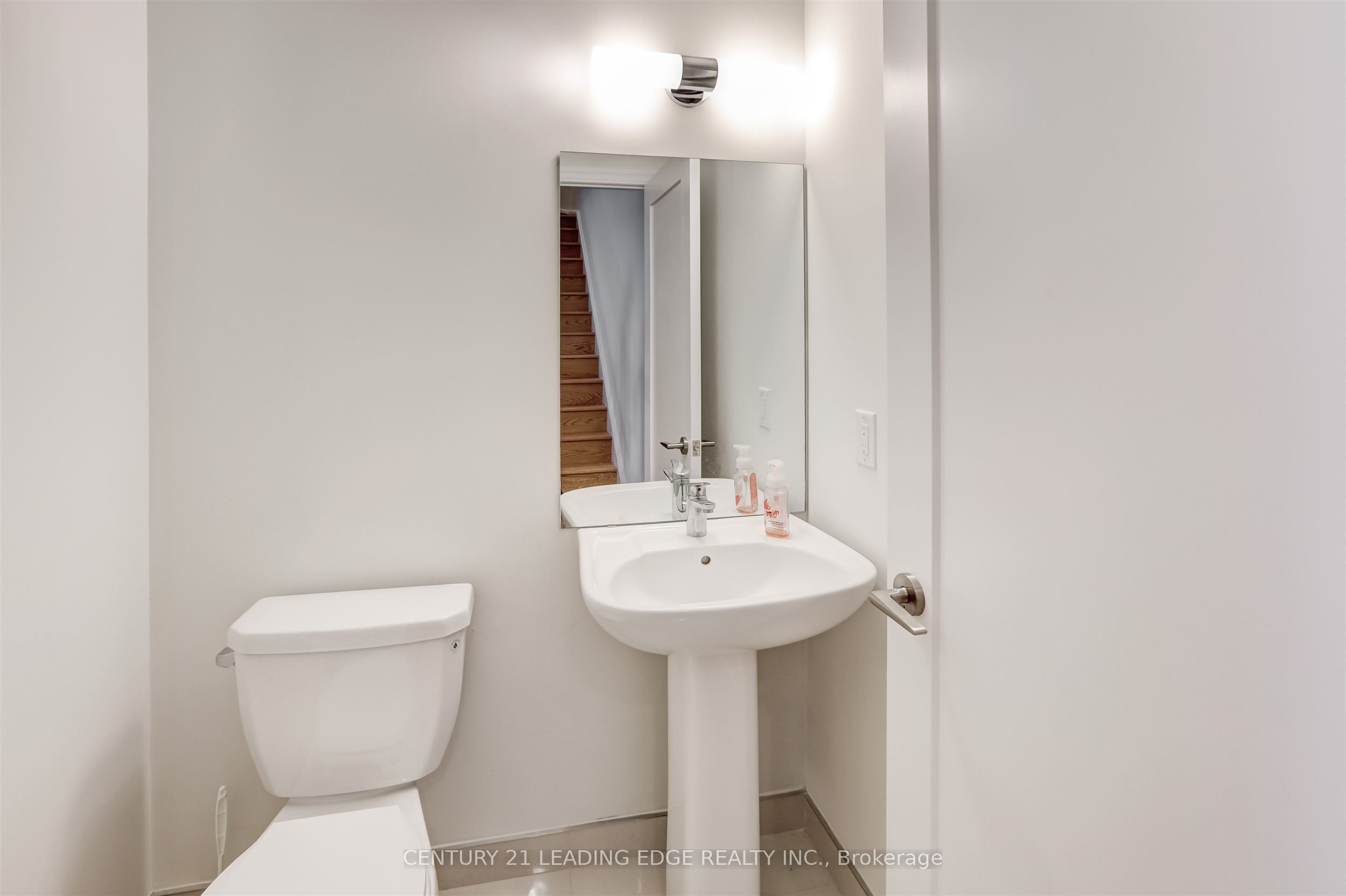 1180 Cawthra Road 106 Property Photo 9