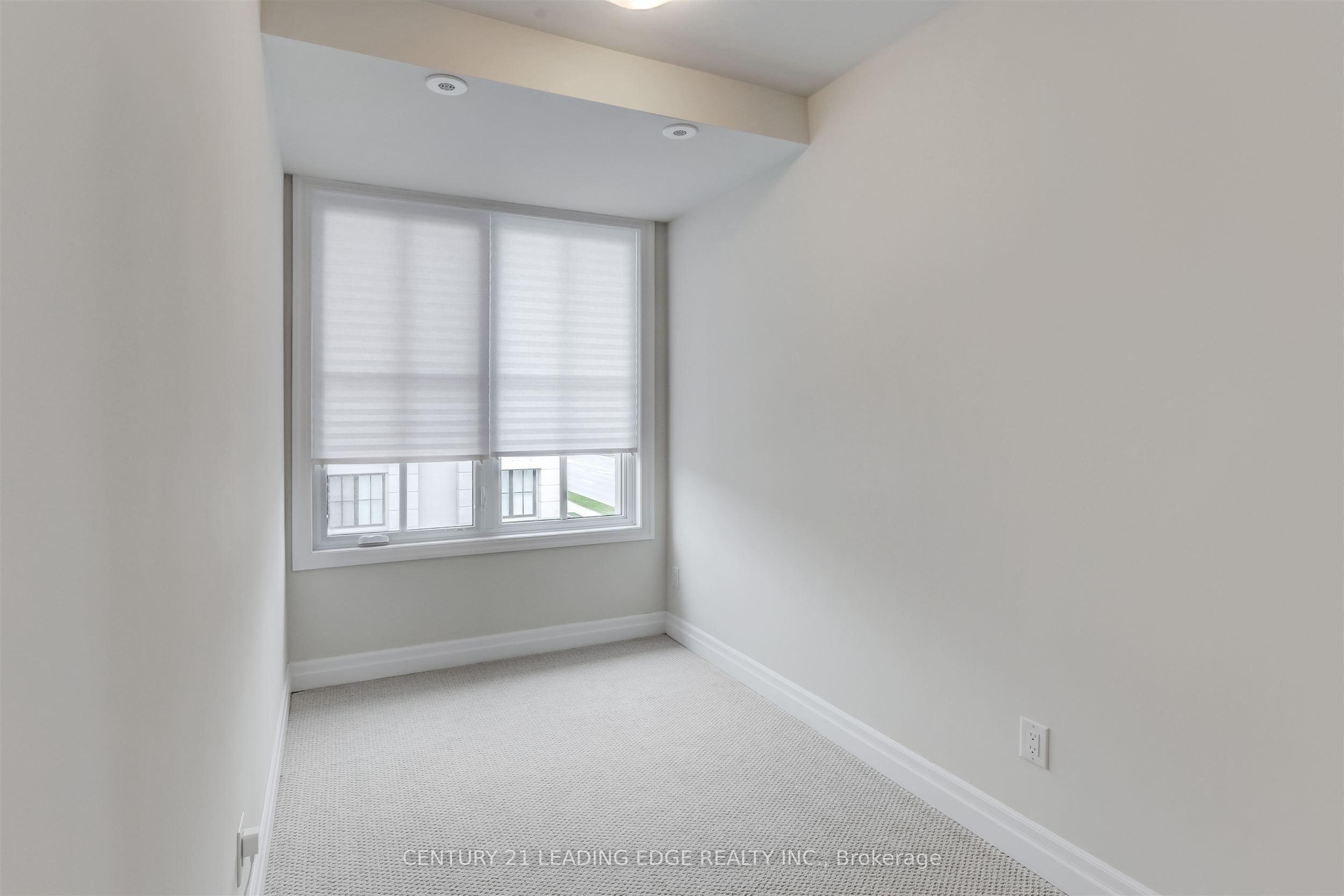 1180 Cawthra Road 106 Property Photo 17