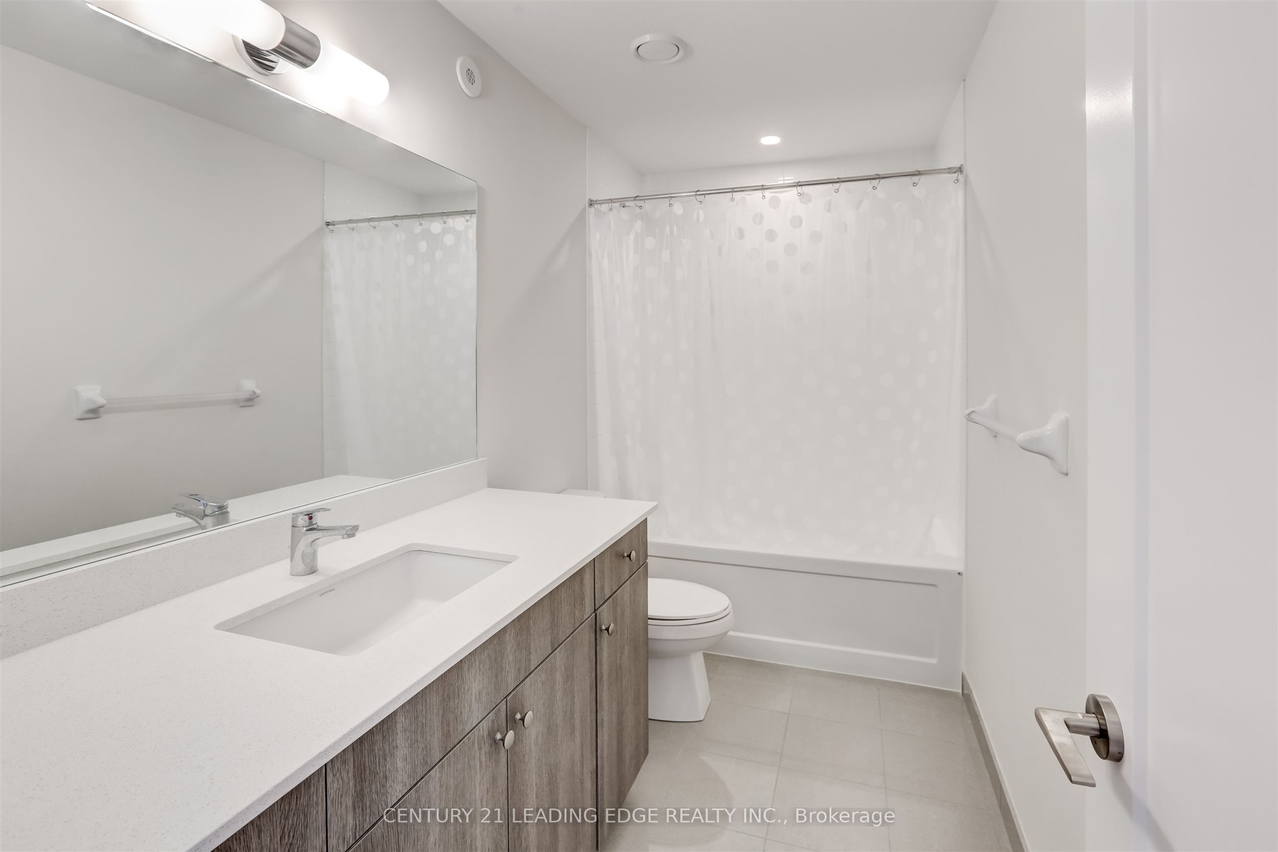 1180 Cawthra Road 106 Property Photo 25