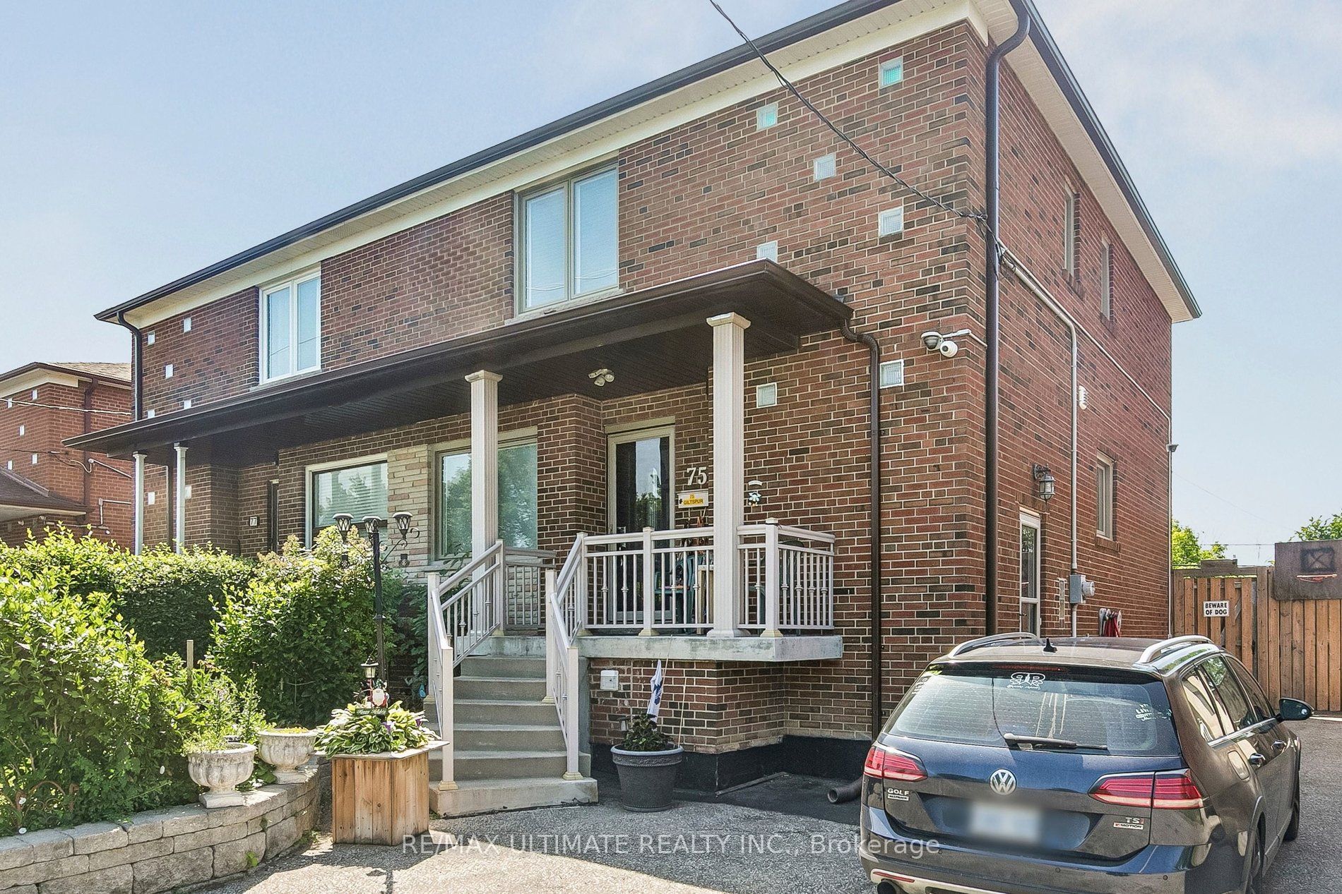 75 Giltspur Drive Property Photo 1