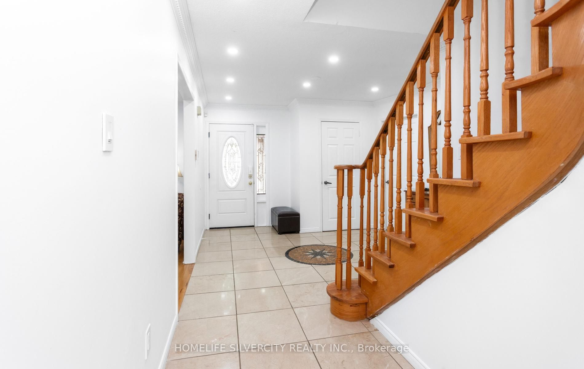 303 Hickory Circle Property Photo 13