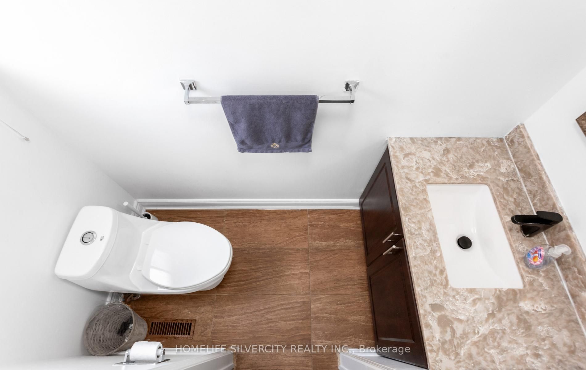 303 Hickory Circle Property Photo 24