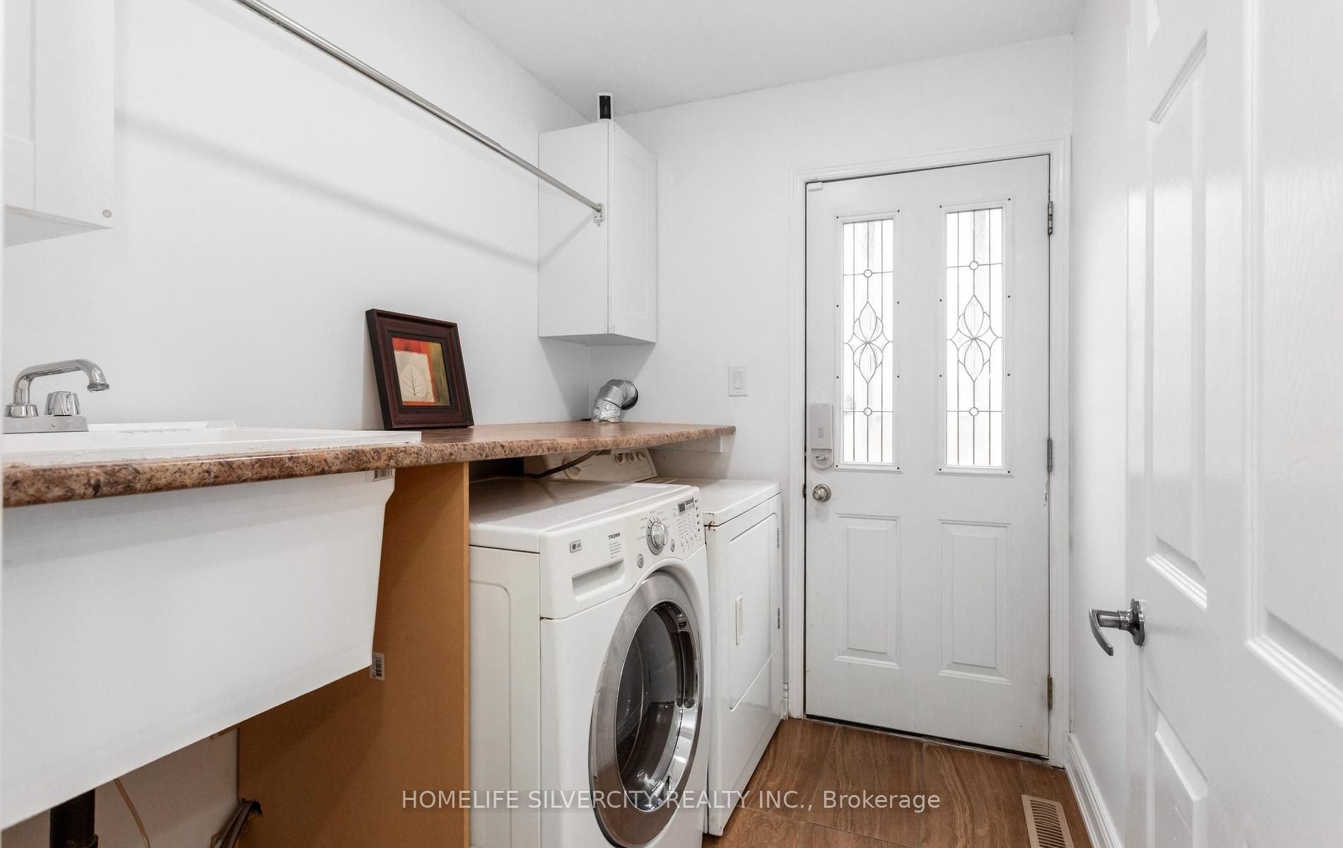 303 Hickory Circle Property Photo 25