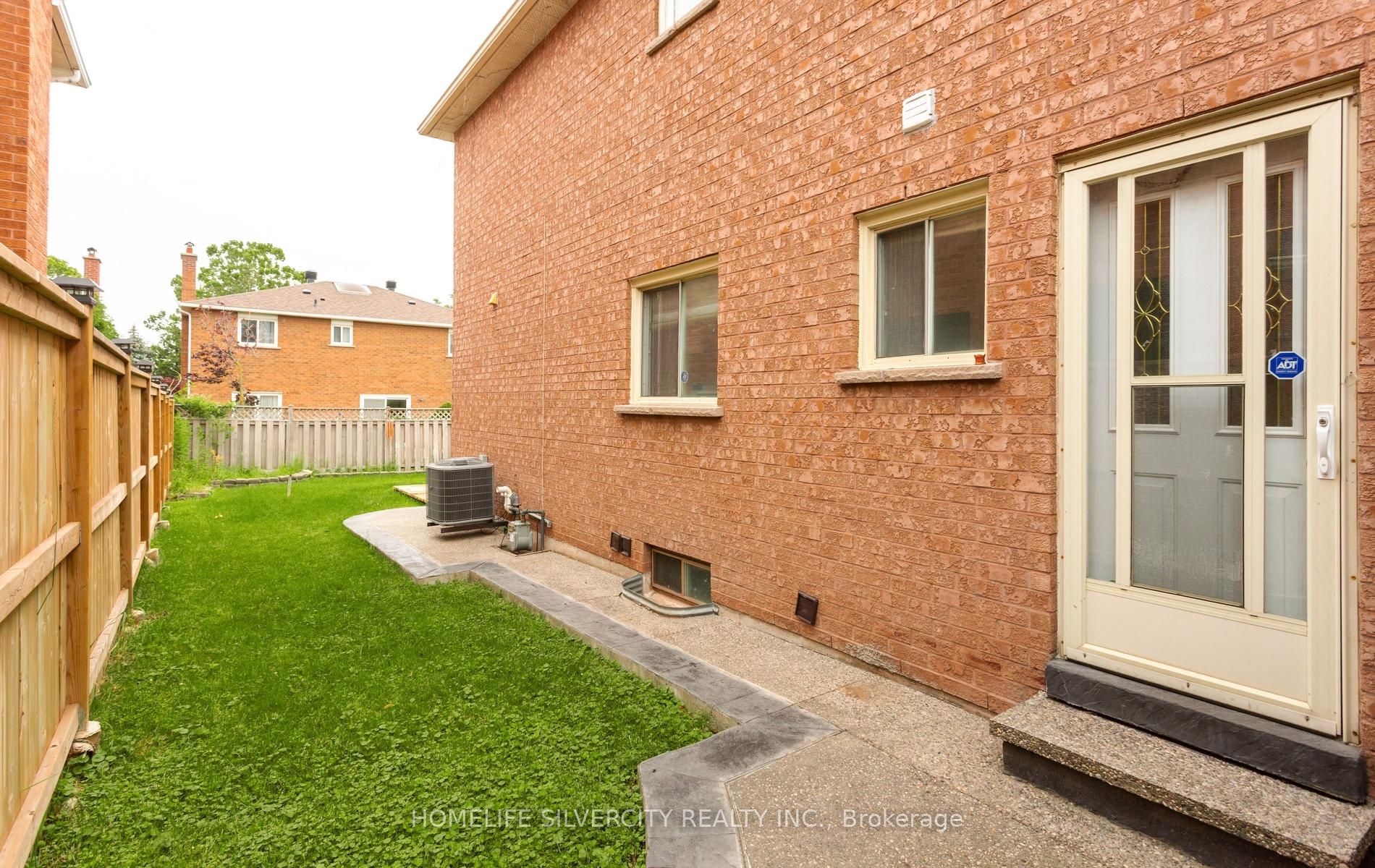 303 Hickory Circle Property Photo 46