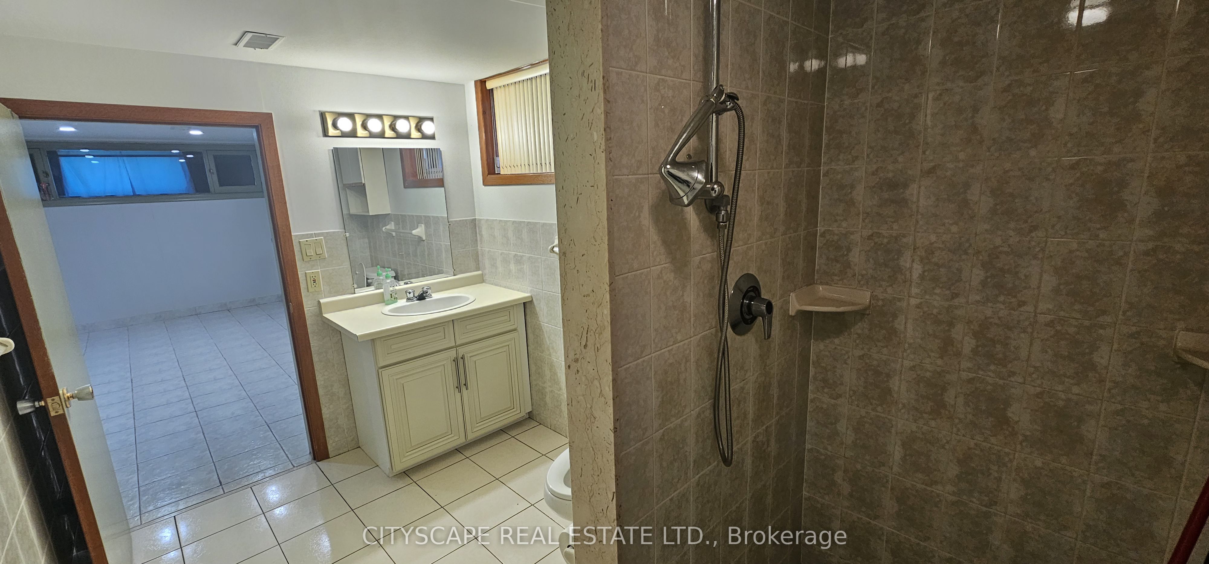 49 Algoma Street Basement Property Photo 12