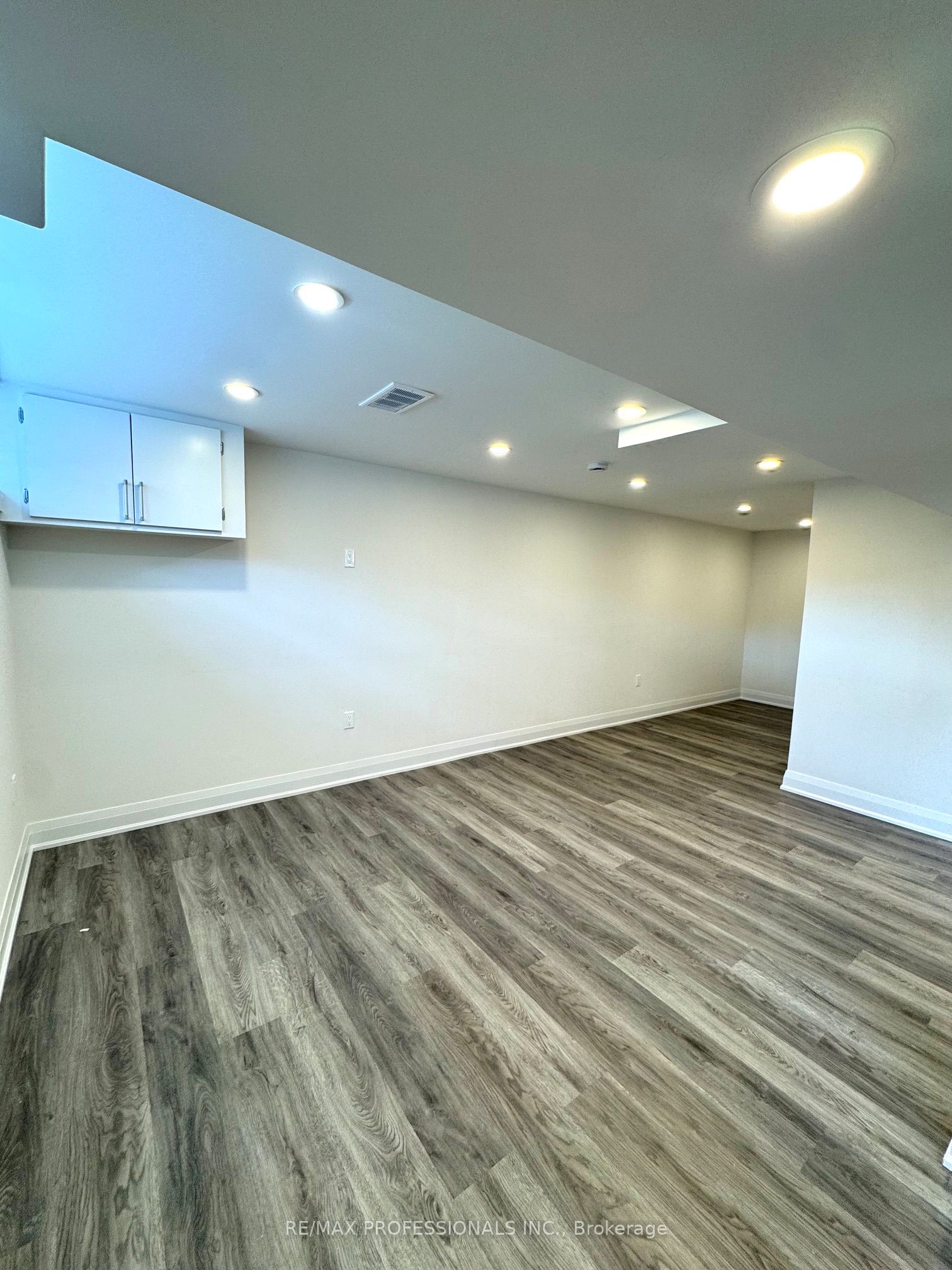24 Millburn Drive Bsmt Property Photo 4