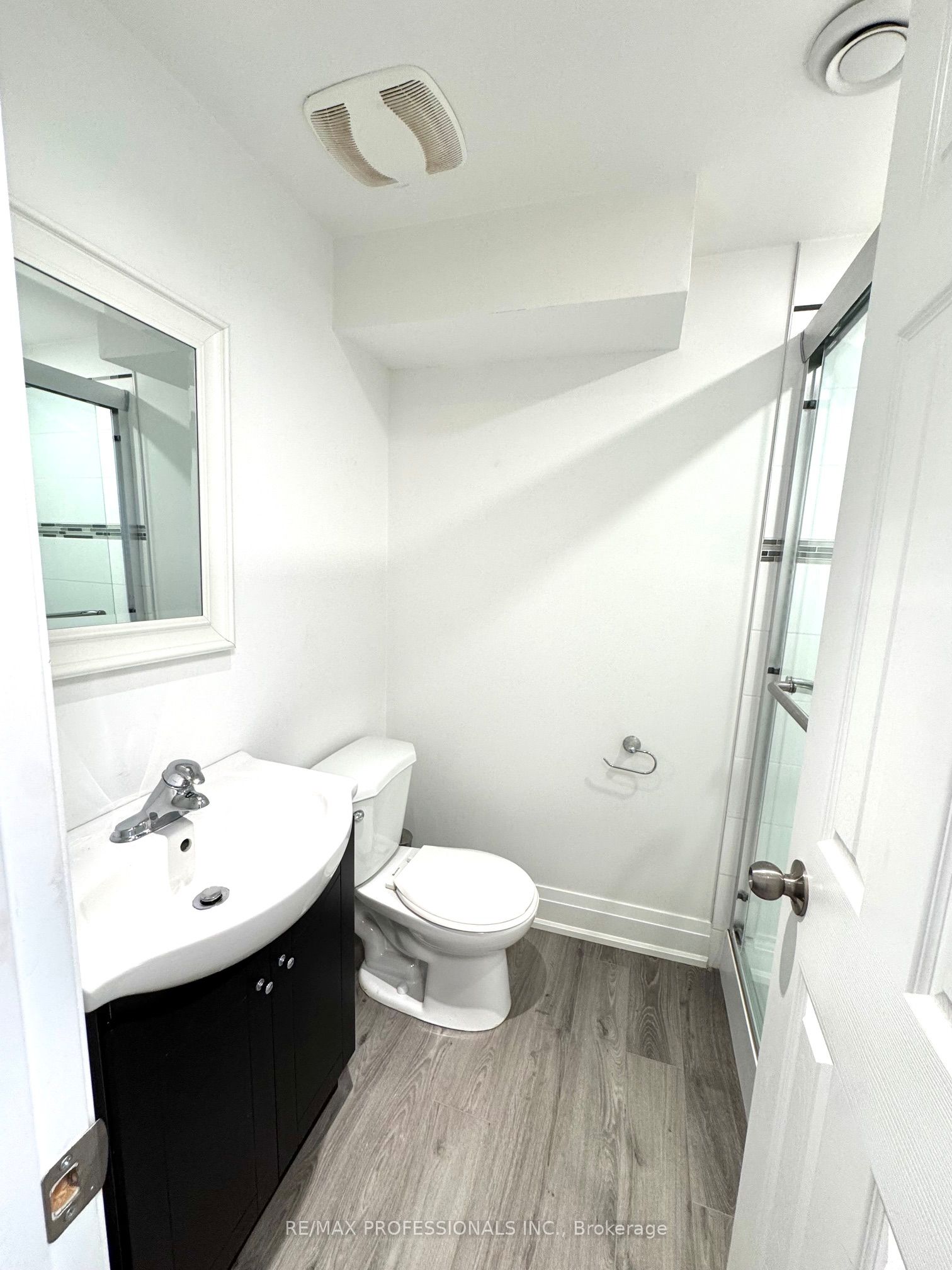 24 Millburn Drive Bsmt Property Photo 9