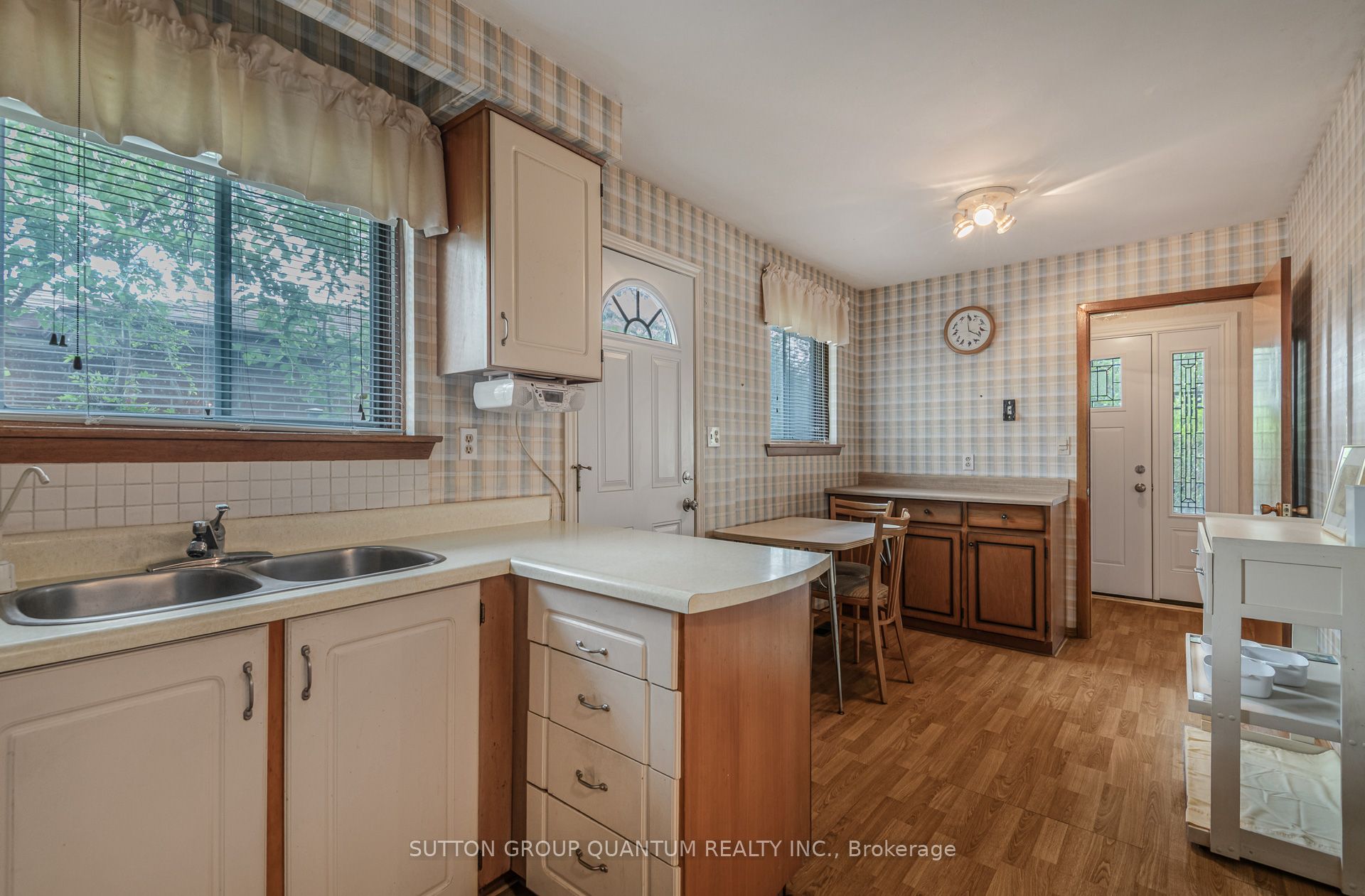 754 Eaglemount Crescent Property Photo 15