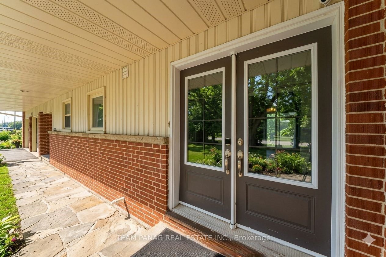3377 Mayfield Road Property Photo 5