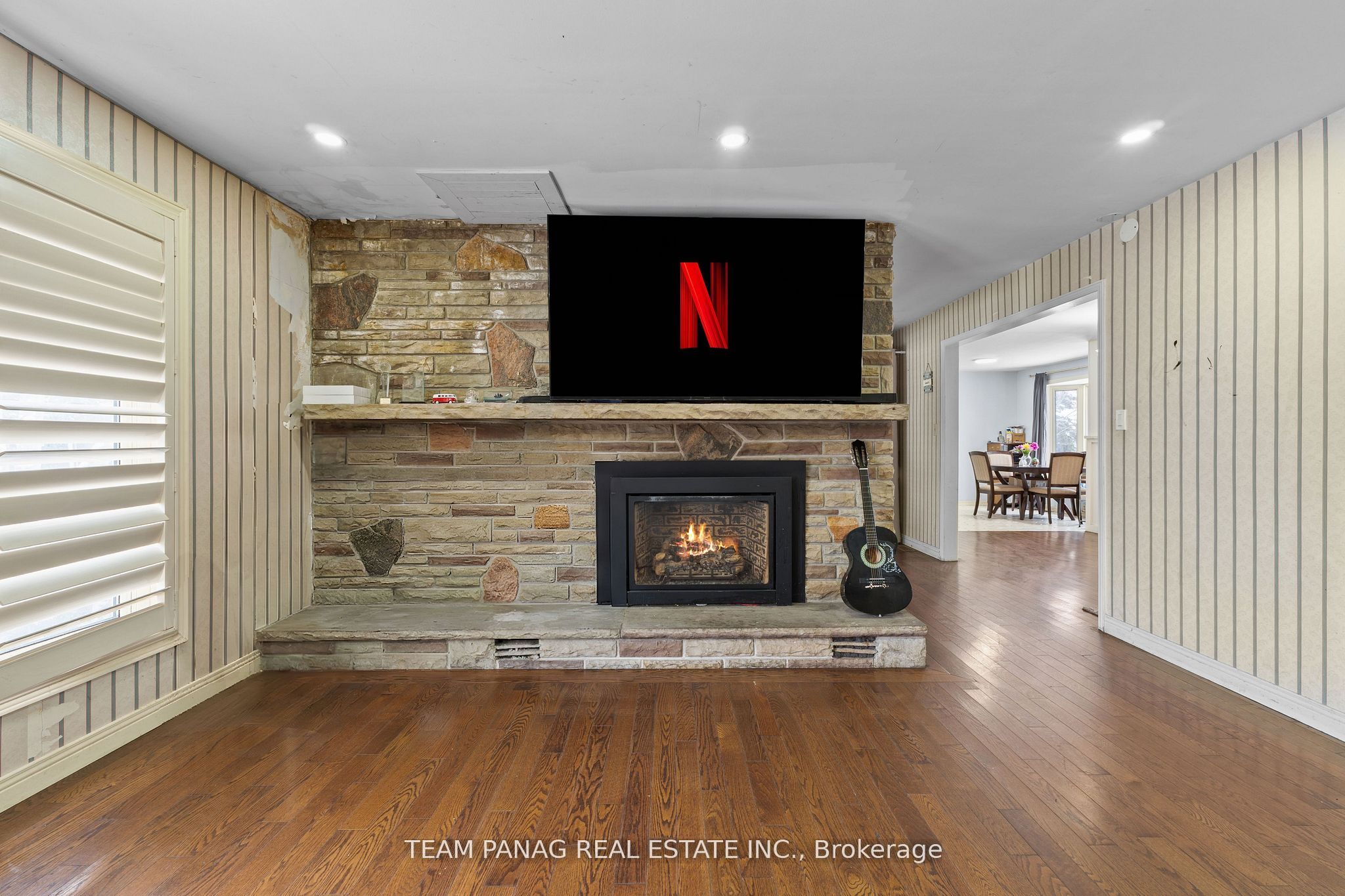3377 Mayfield Road Property Photo 11