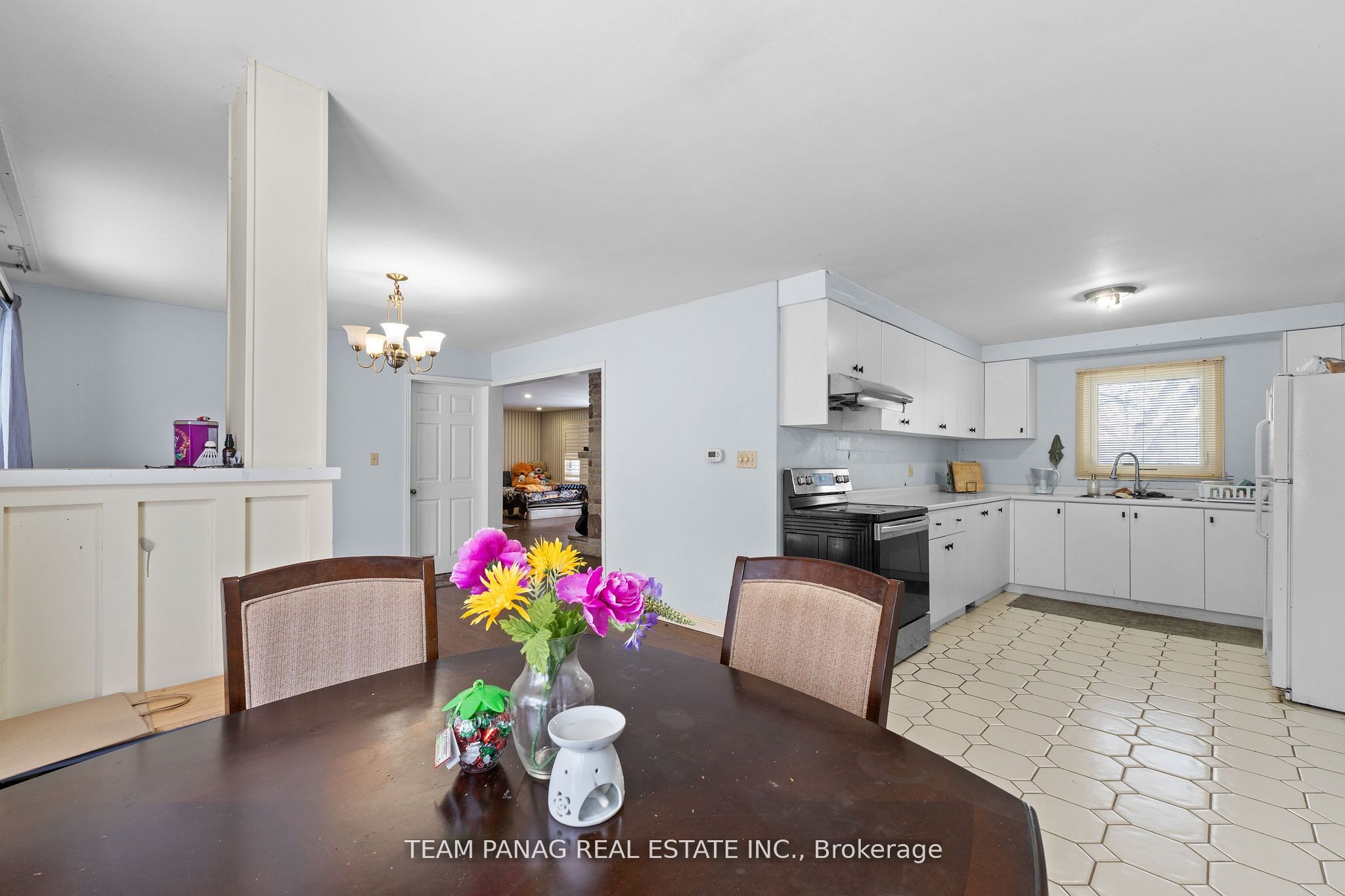 3377 Mayfield Road Property Photo 15