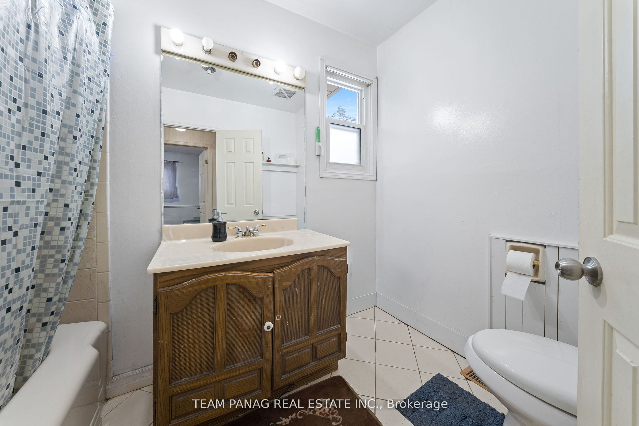 3377 Mayfield Road Property Photo 24