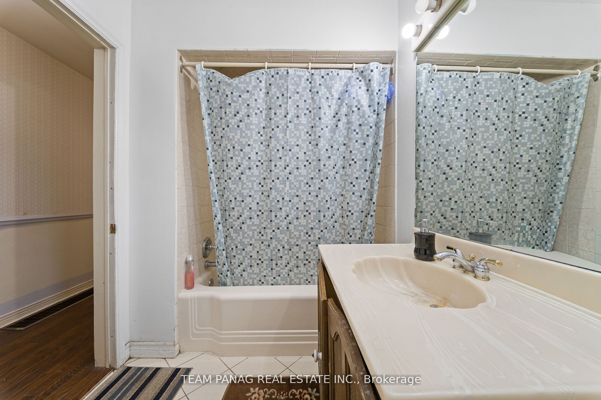 3377 Mayfield Road Property Photo 25