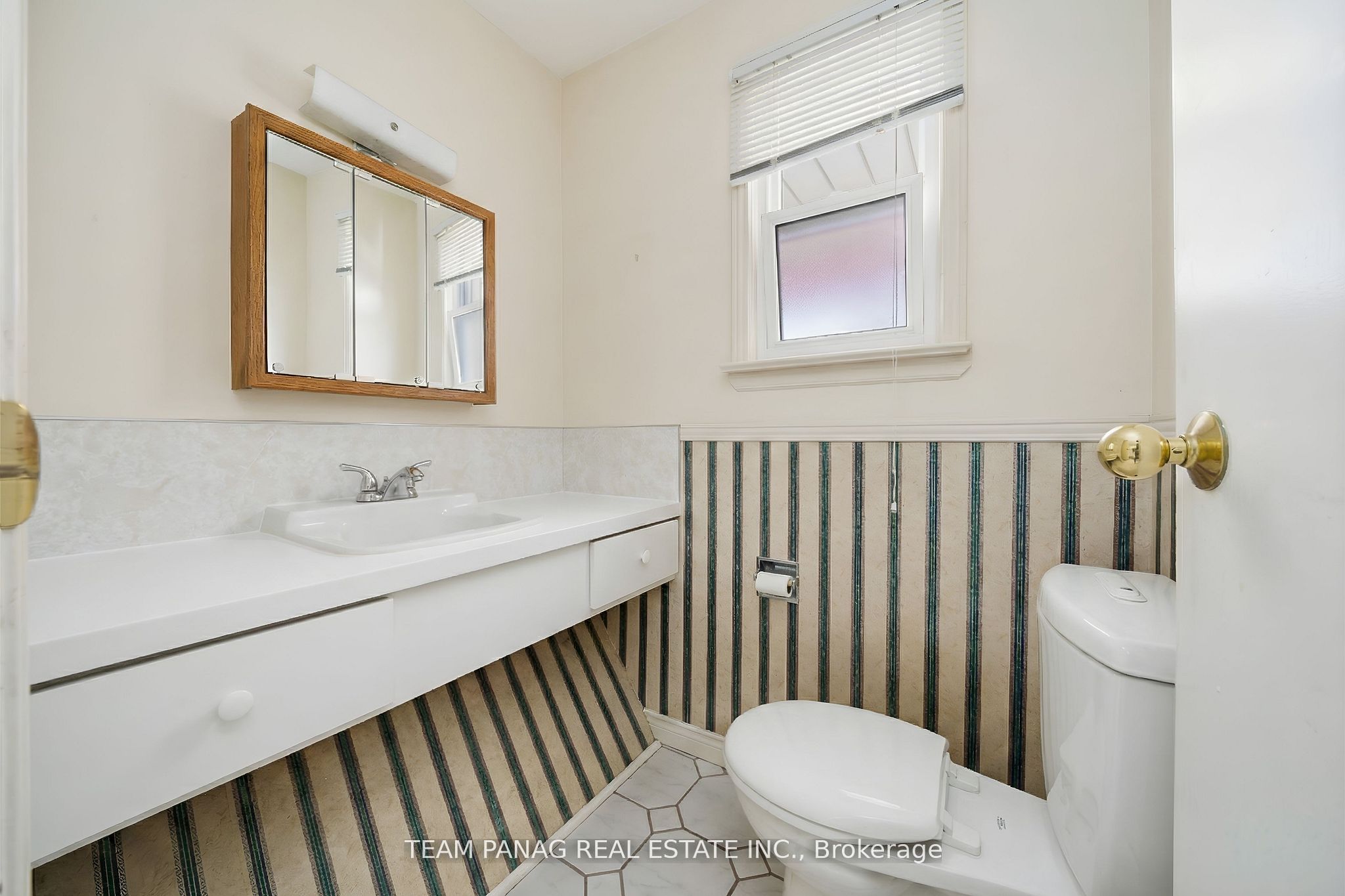 3377 Mayfield Road Property Photo 26