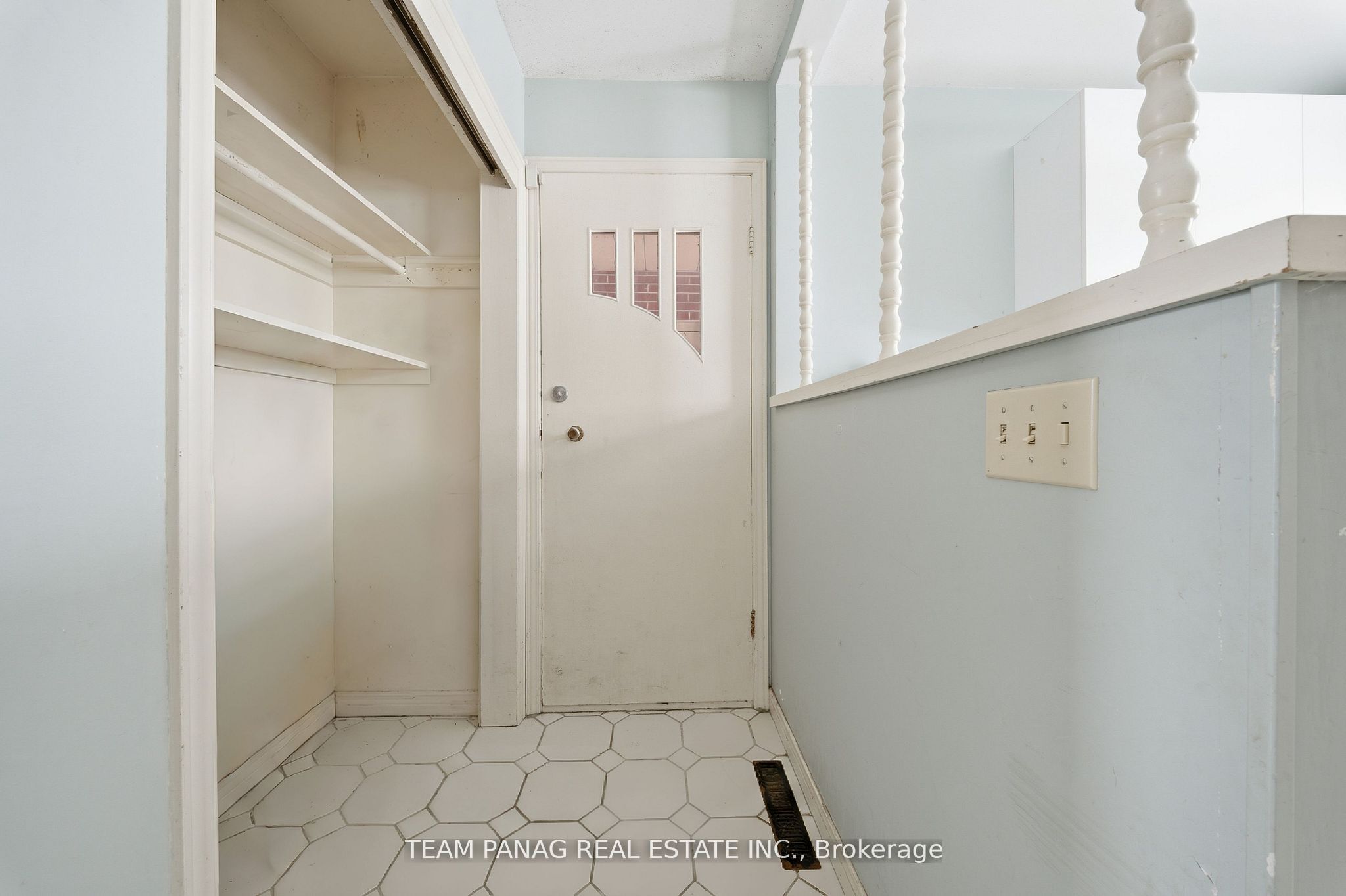 3377 Mayfield Road Property Photo 27